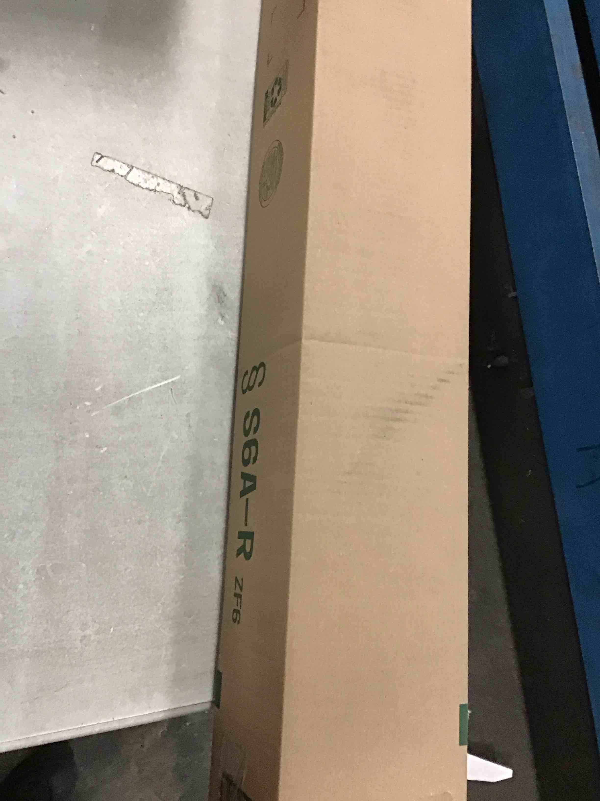 https://s3.amazonaws.com/lotting-images-prod/bidfta/PNK1456777_1733200675762.jpeg