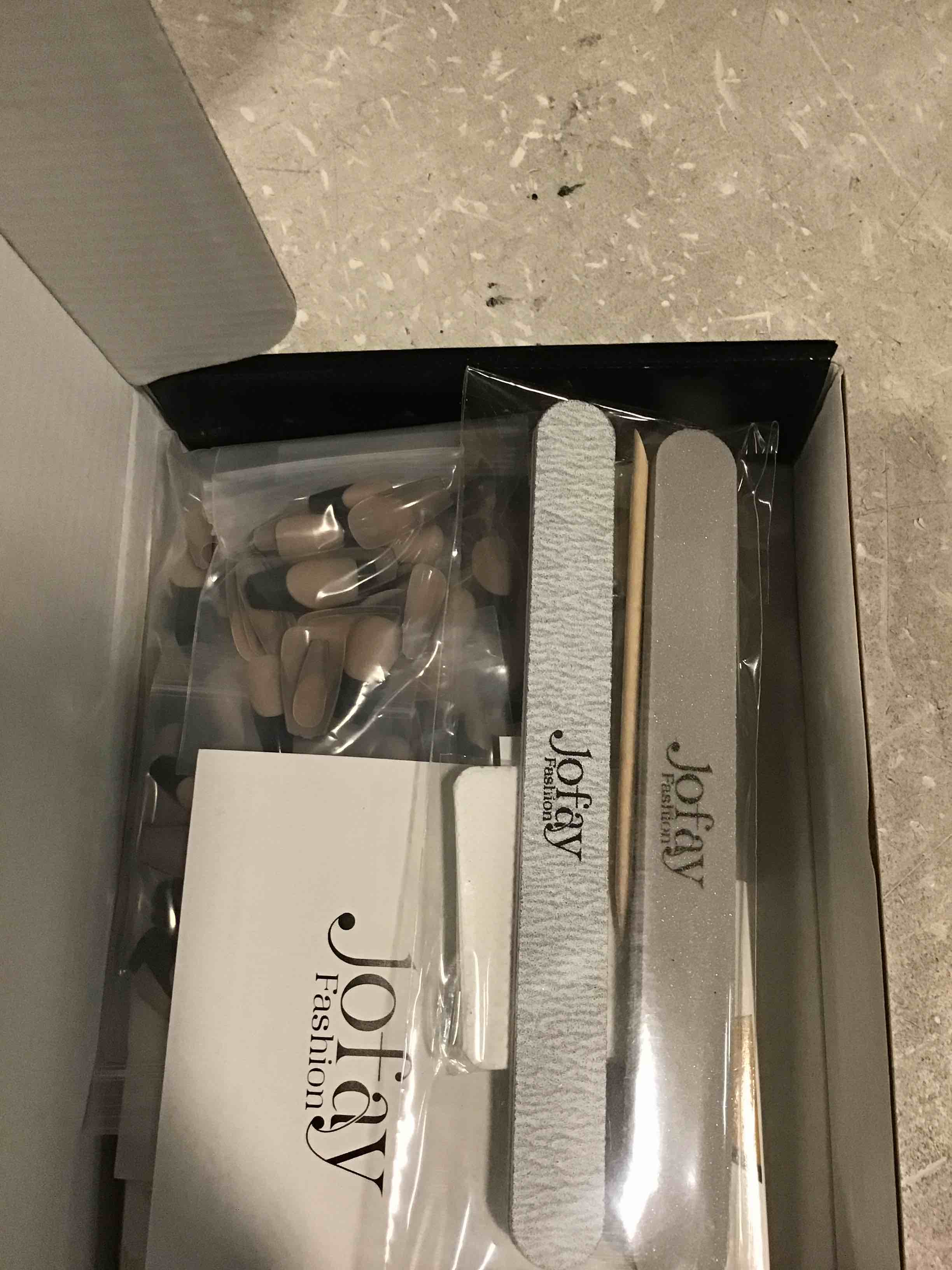 https://s3.amazonaws.com/lotting-images-prod/bidfta/PNK1457546_1733924985947.jpeg