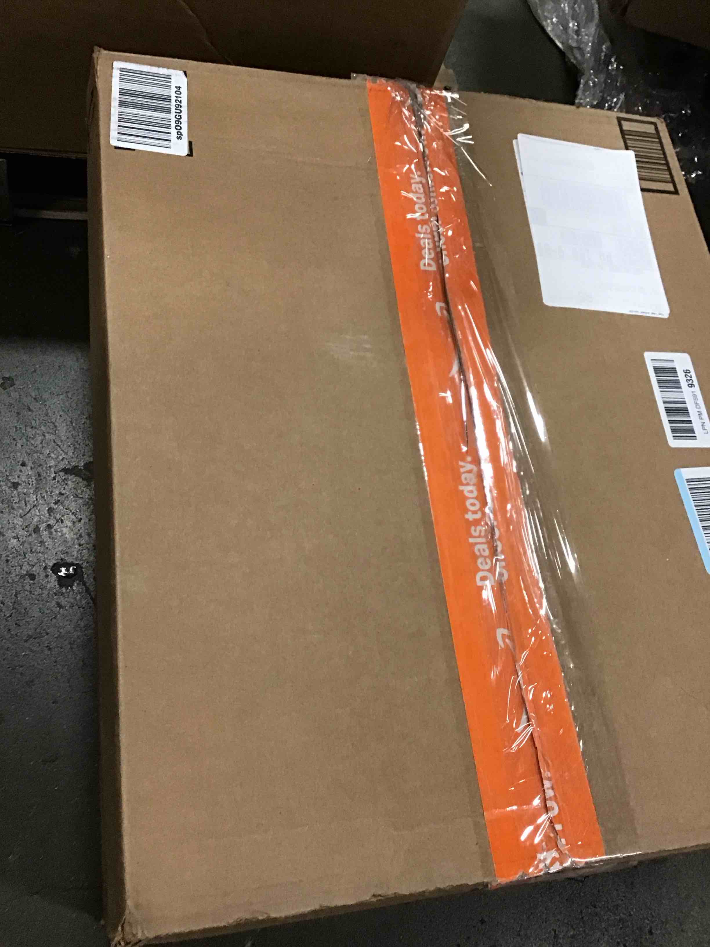 https://s3.amazonaws.com/lotting-images-prod/bidfta/PNK1457895_1734031395271.jpeg