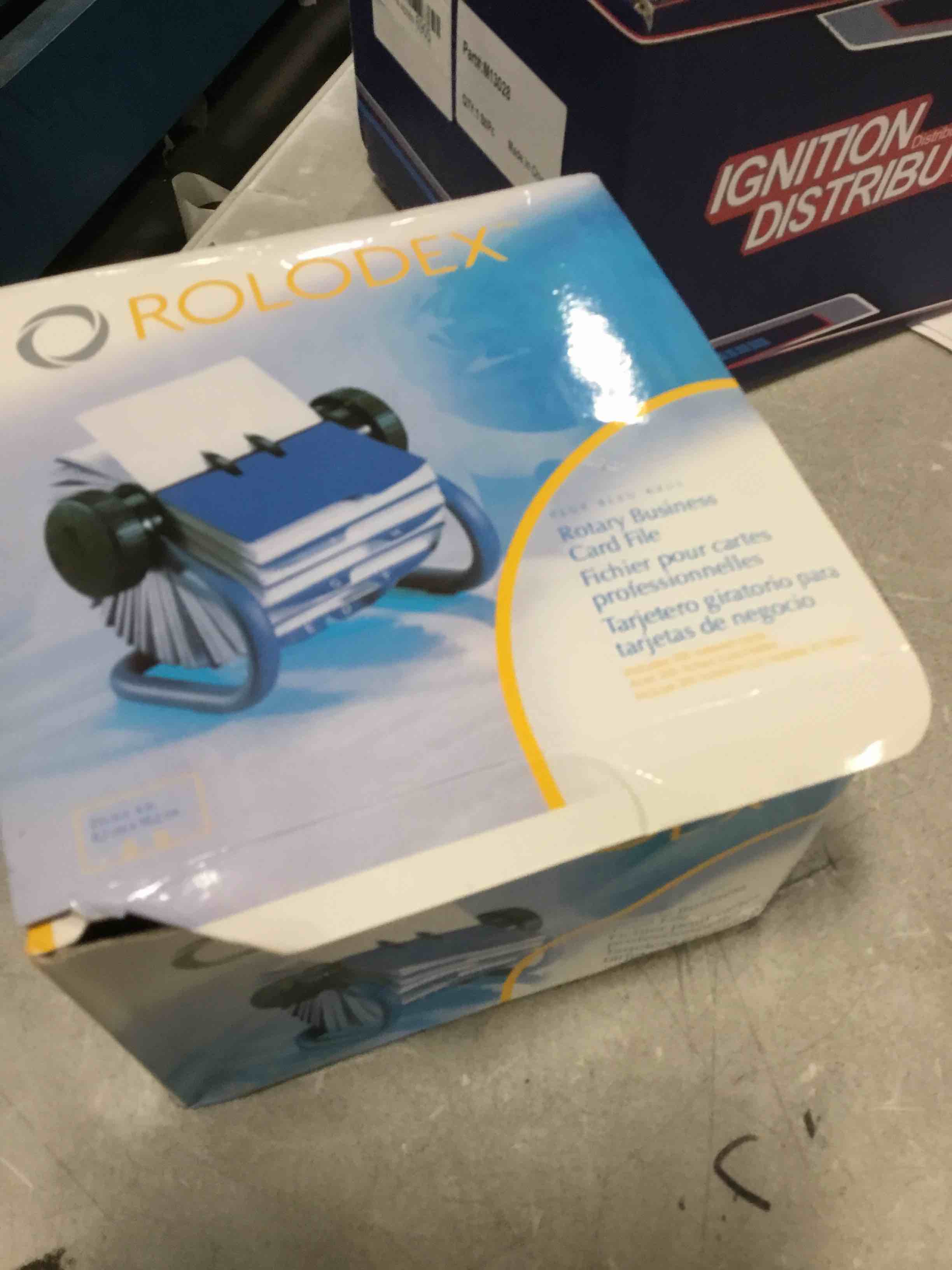 https://s3.amazonaws.com/lotting-images-prod/bidfta/PNK1458015_1734063684648.jpeg