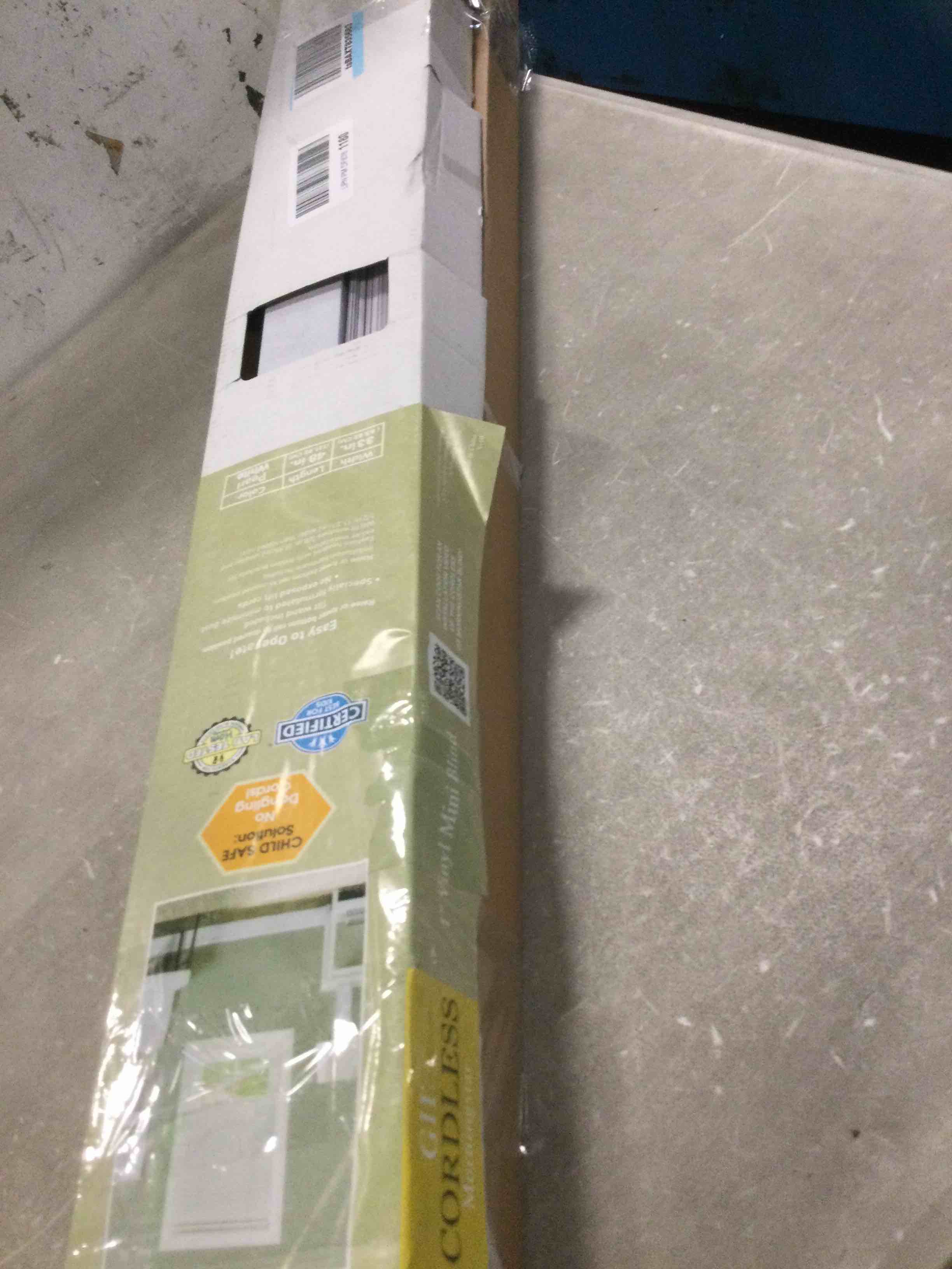 https://s3.amazonaws.com/lotting-images-prod/bidfta/PNK1458145_1734116919307.jpeg