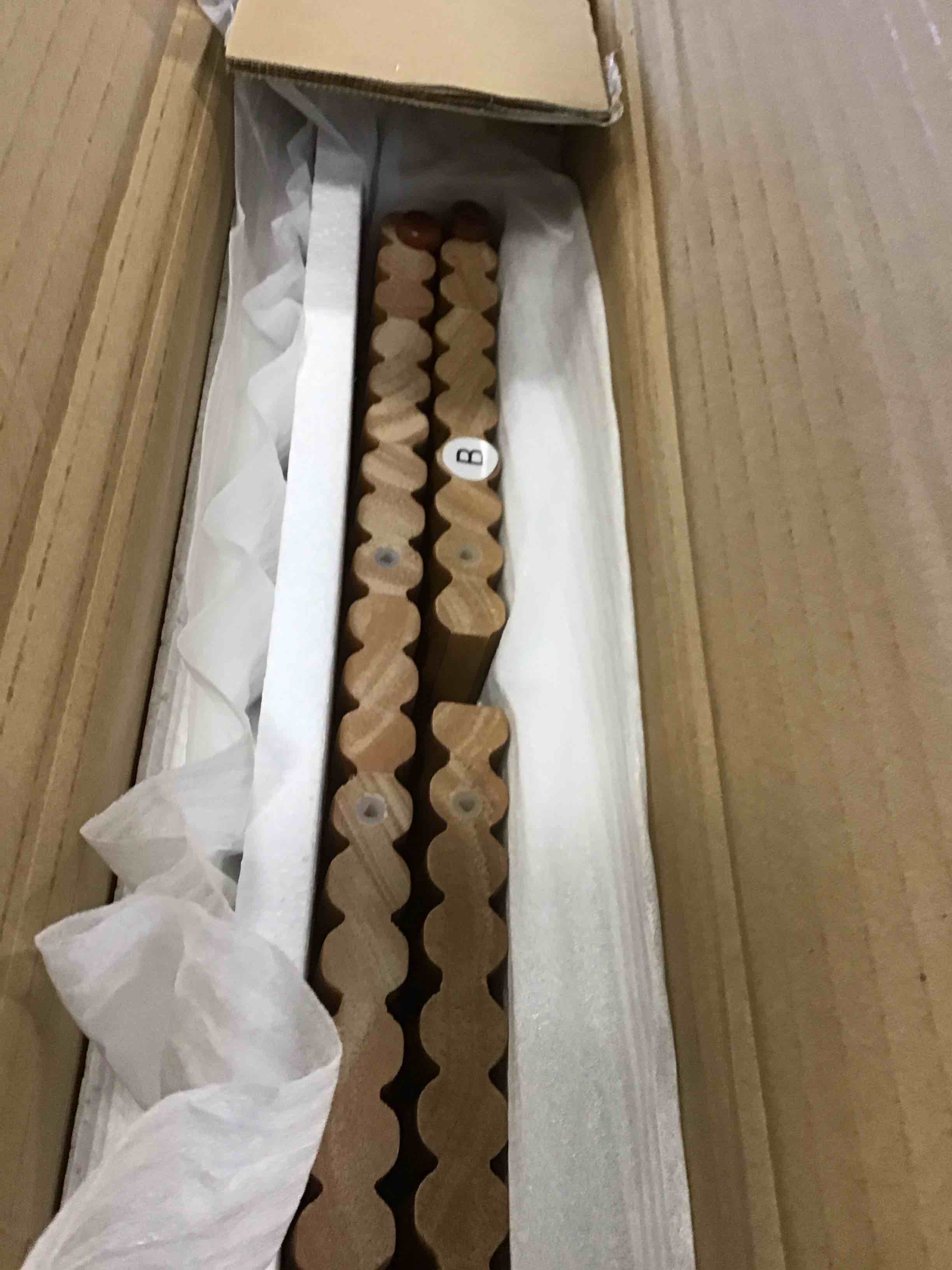 https://s3.amazonaws.com/lotting-images-prod/bidfta/PNK1458500_1734459904088.jpeg