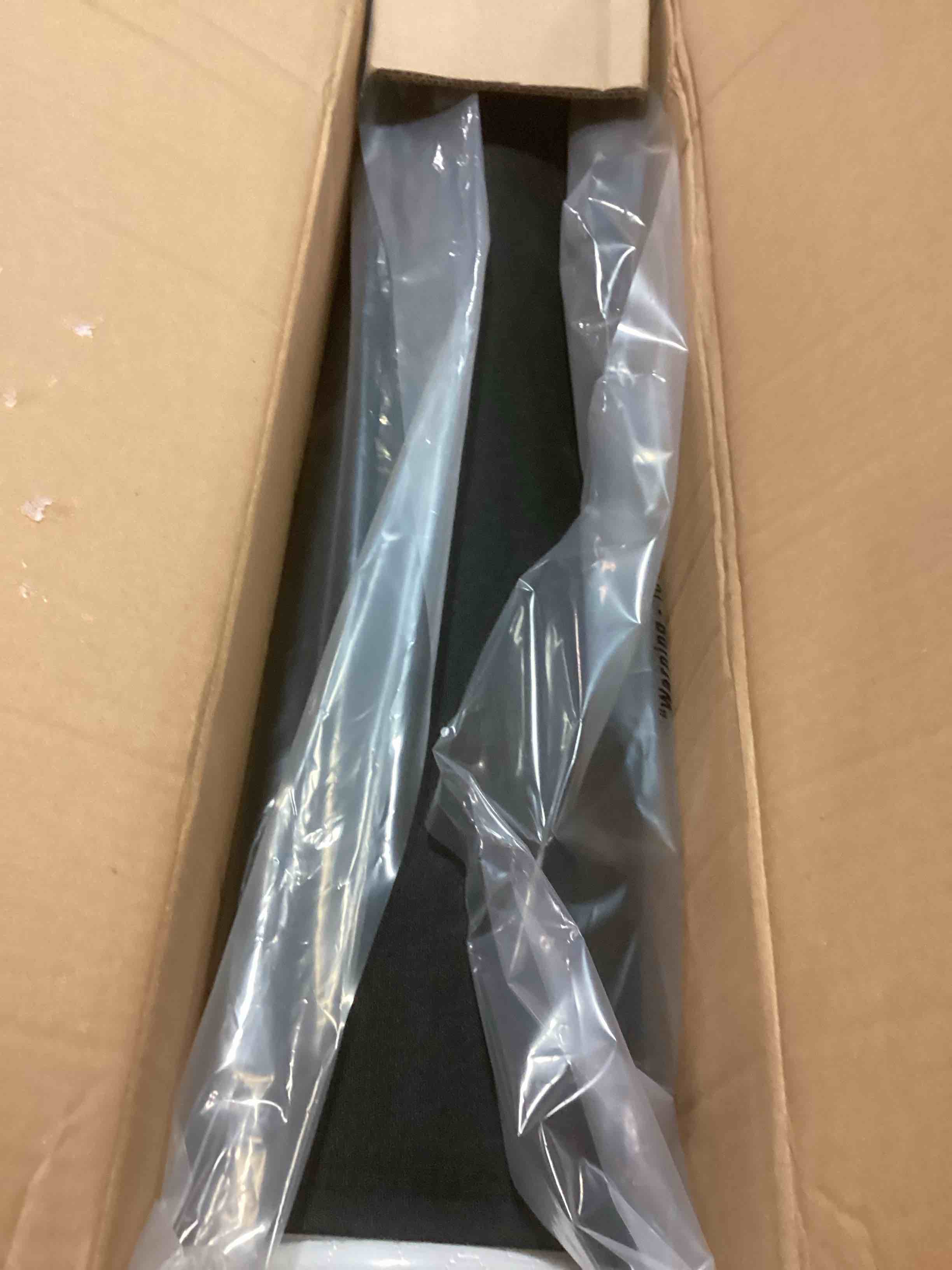 https://s3.amazonaws.com/lotting-images-prod/bidfta/PNK1460998_1732912274746.jpeg