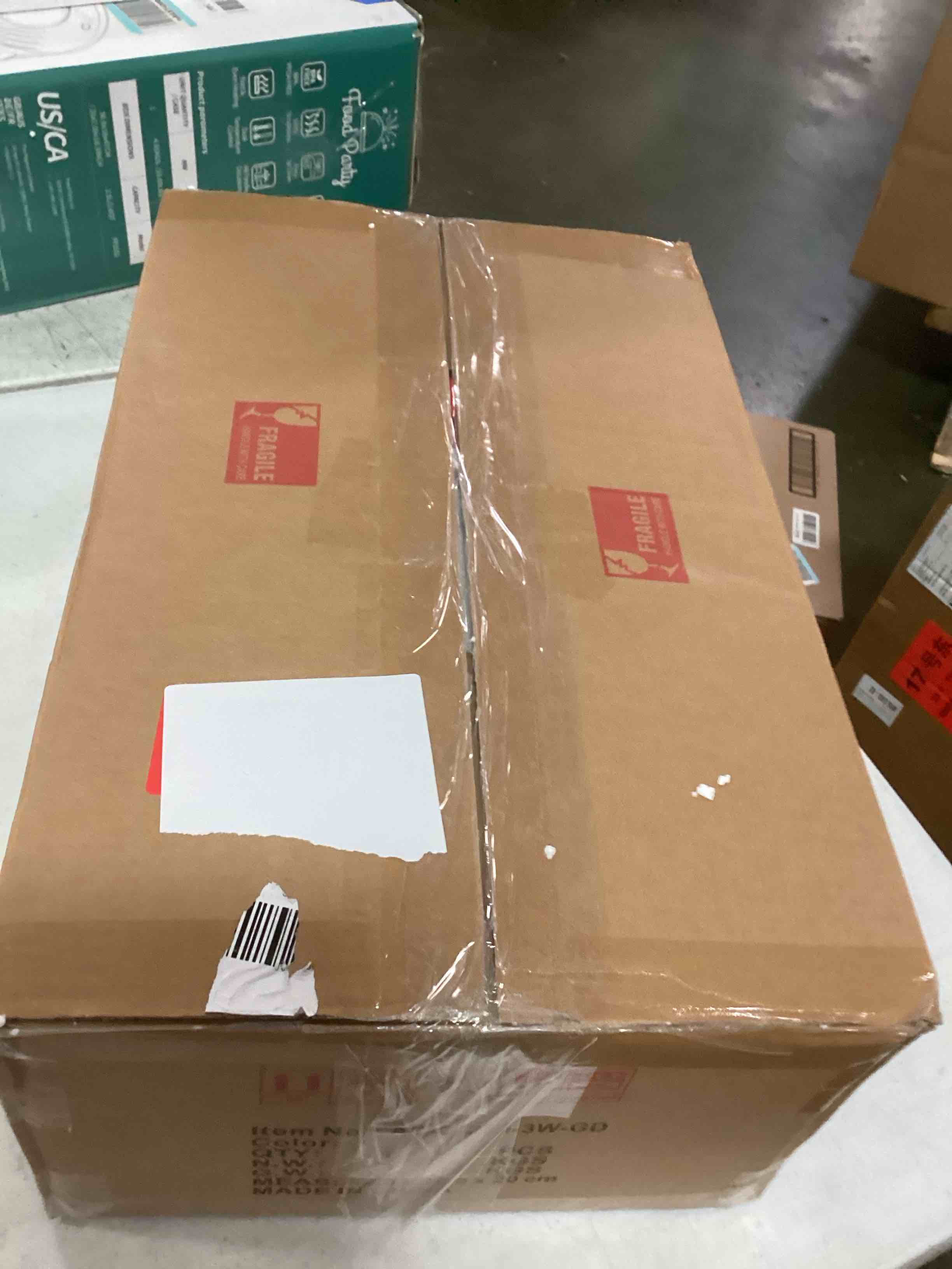 https://s3.amazonaws.com/lotting-images-prod/bidfta/PNK1461057_1733149550651.jpeg