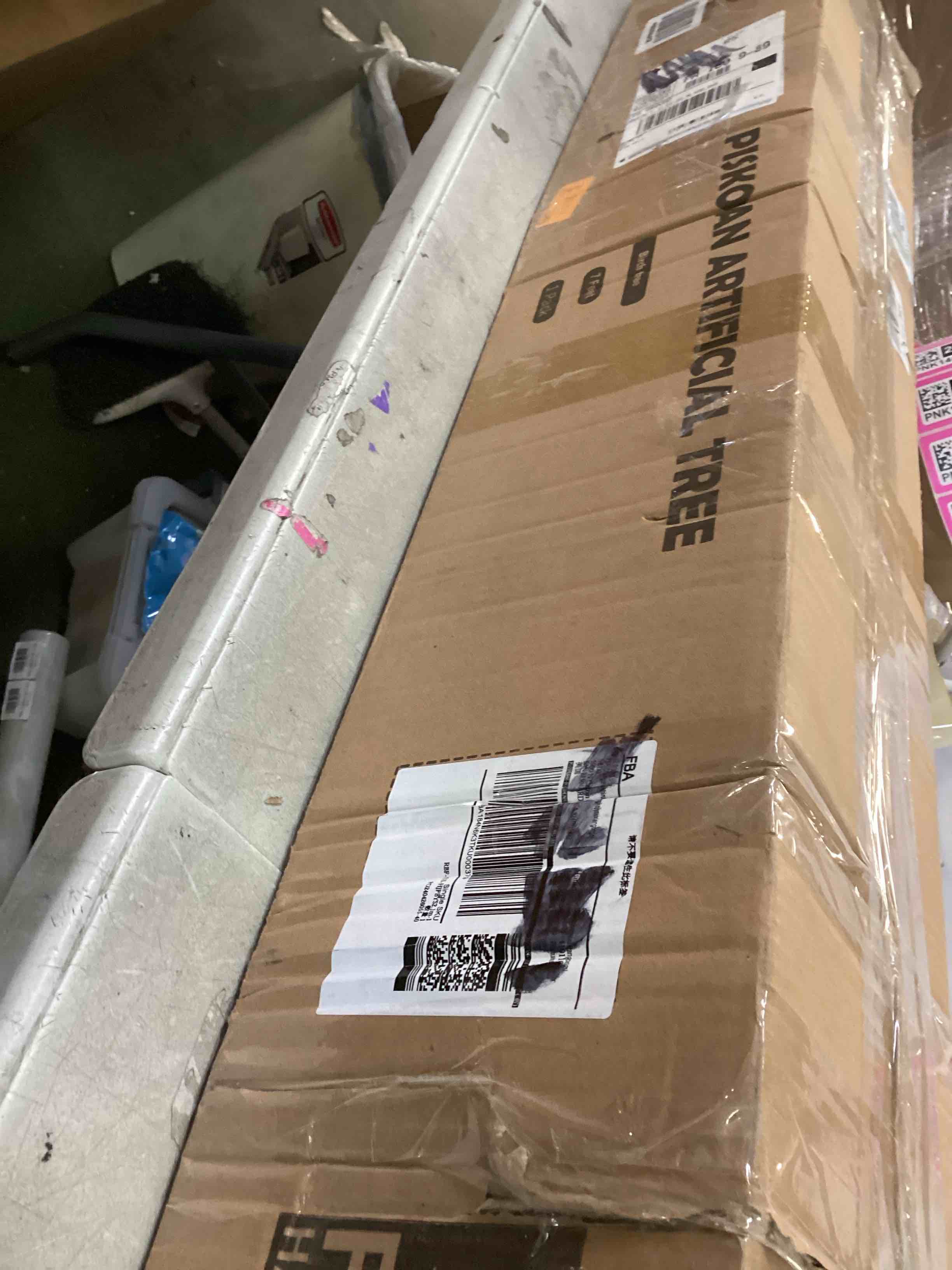 https://s3.amazonaws.com/lotting-images-prod/bidfta/PNK1462060_1732642349405.jpeg