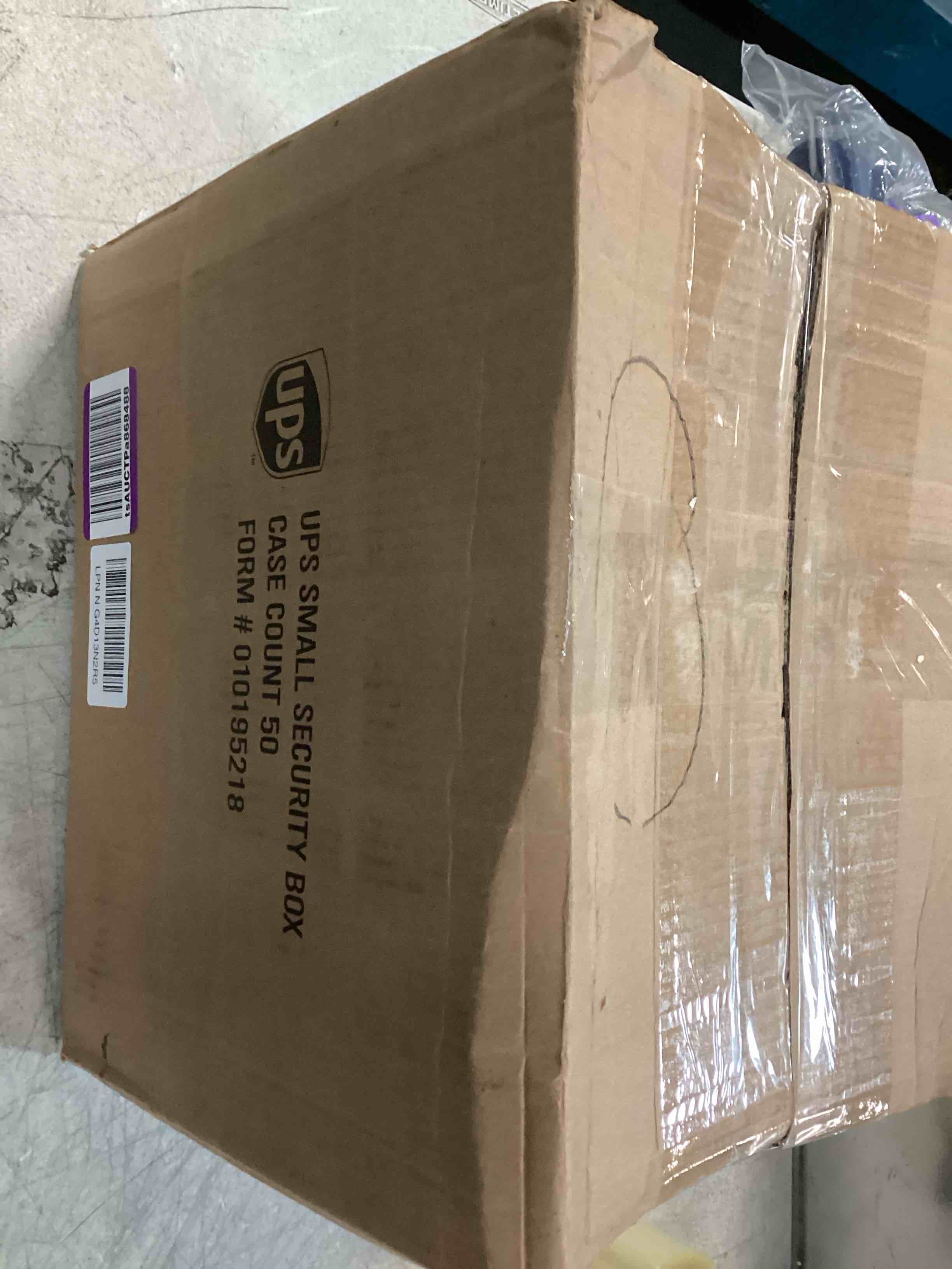 https://s3.amazonaws.com/lotting-images-prod/bidfta/PNK1462264_1732894073605.jpeg