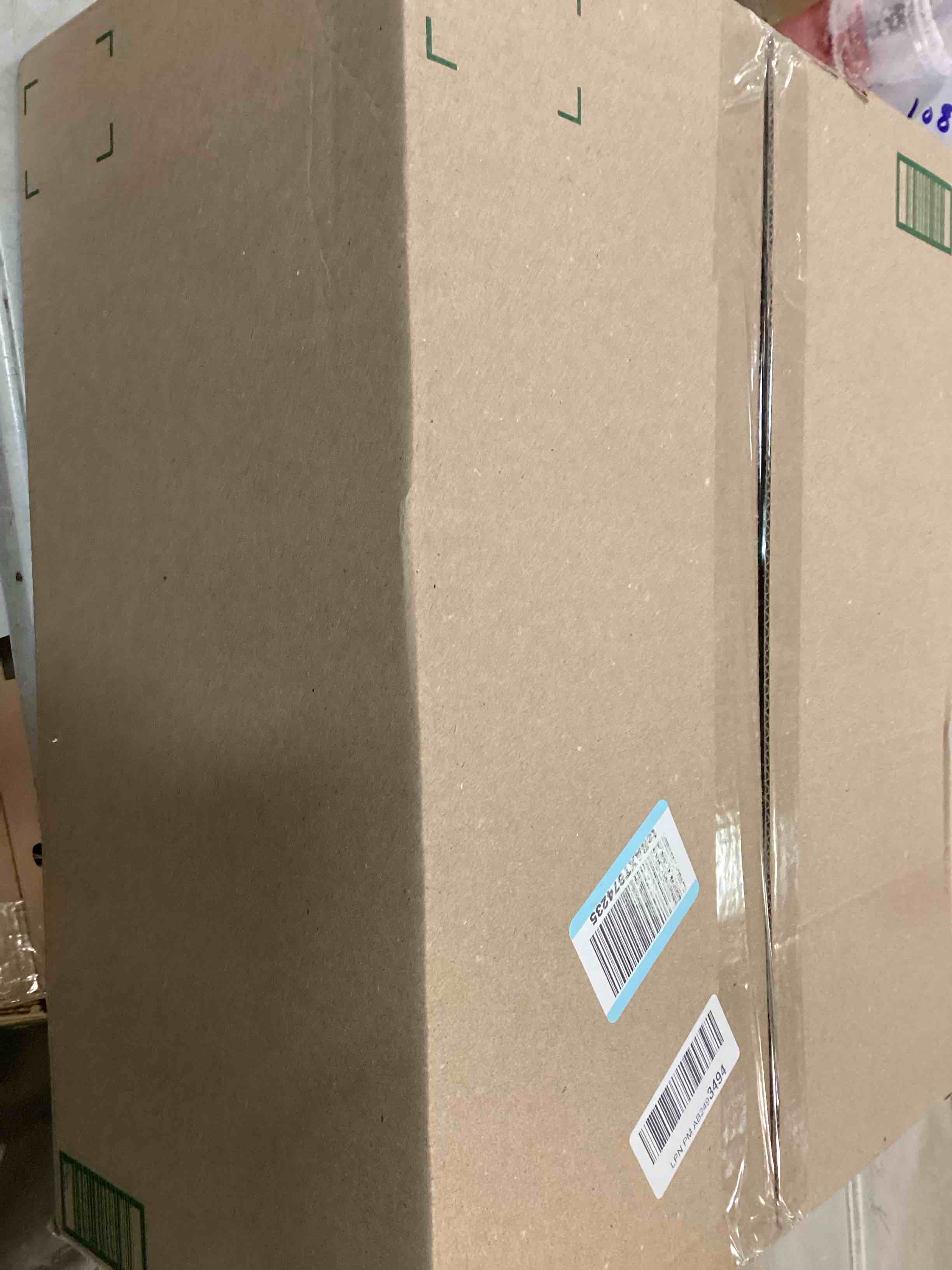https://s3.amazonaws.com/lotting-images-prod/bidfta/PNK1462467_1733160492392.jpeg