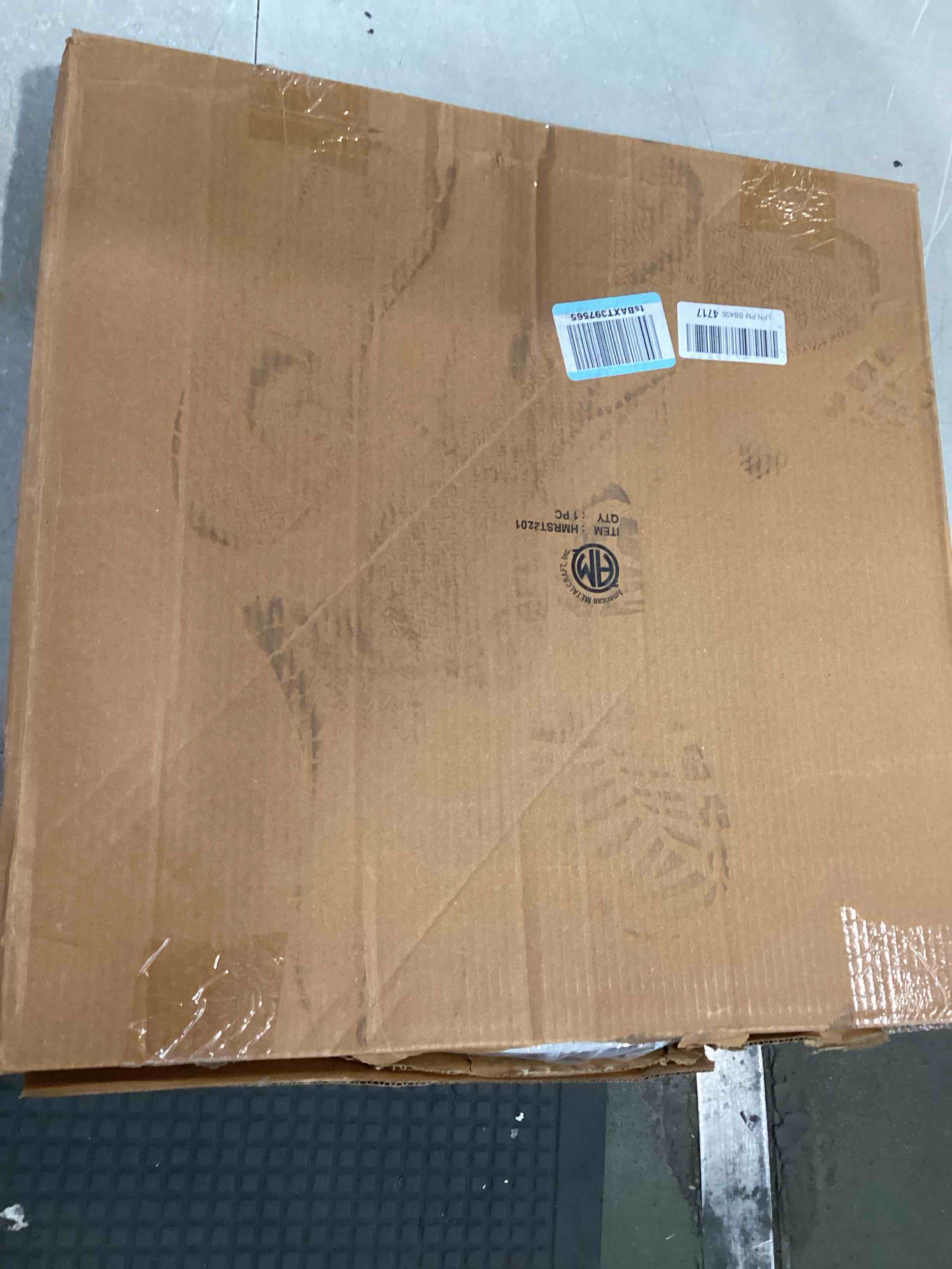 https://s3.amazonaws.com/lotting-images-prod/bidfta/PNK1462480_1733159116243.jpeg