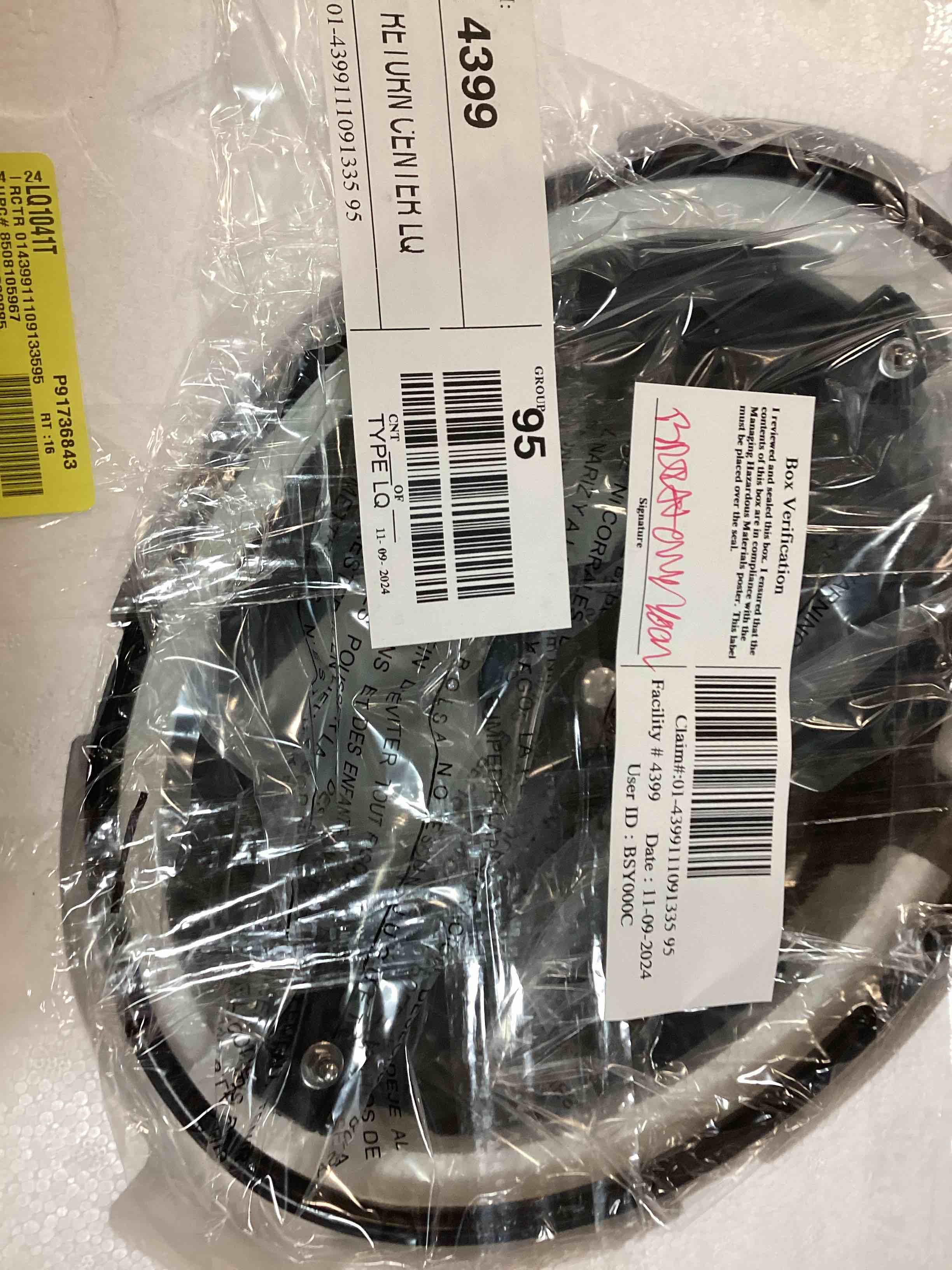 https://s3.amazonaws.com/lotting-images-prod/bidfta/PNK1462900_1733253855949.jpeg