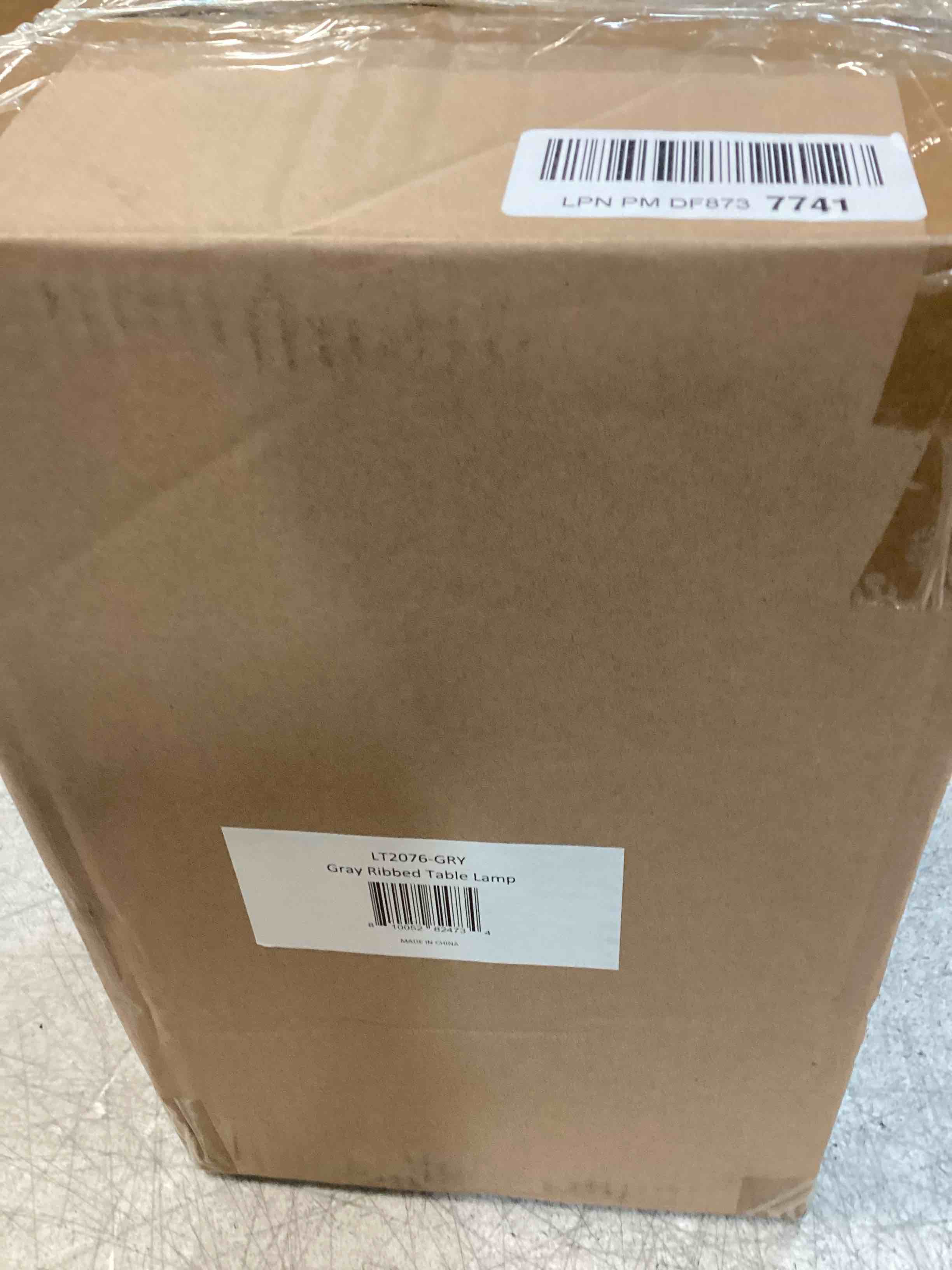 https://s3.amazonaws.com/lotting-images-prod/bidfta/PNK1463178_1733407102682.jpeg