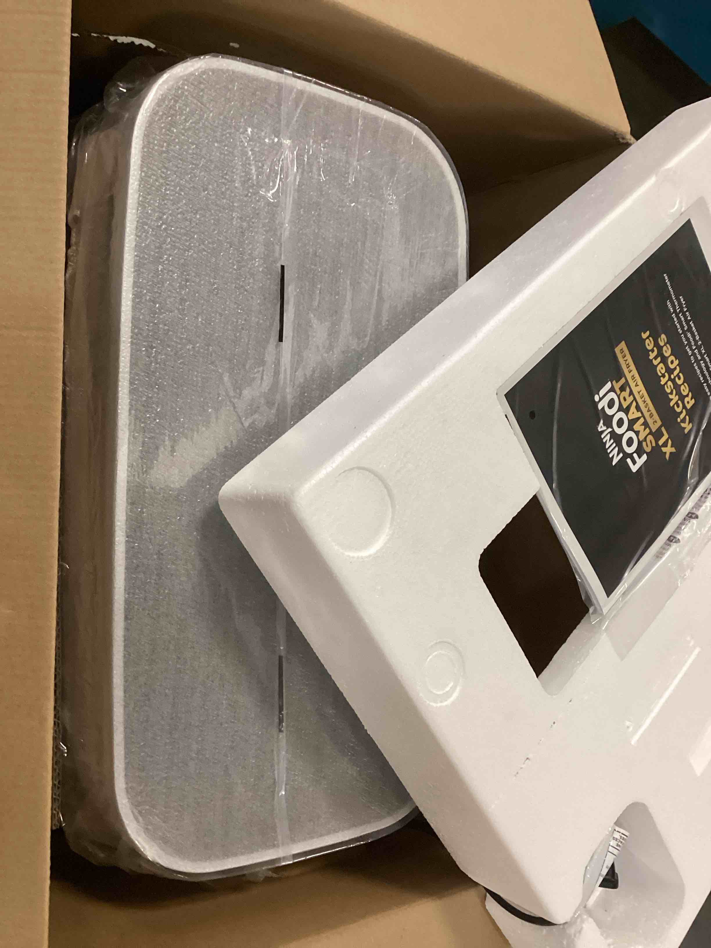 https://s3.amazonaws.com/lotting-images-prod/bidfta/PNK1463823_1733930704302.jpeg