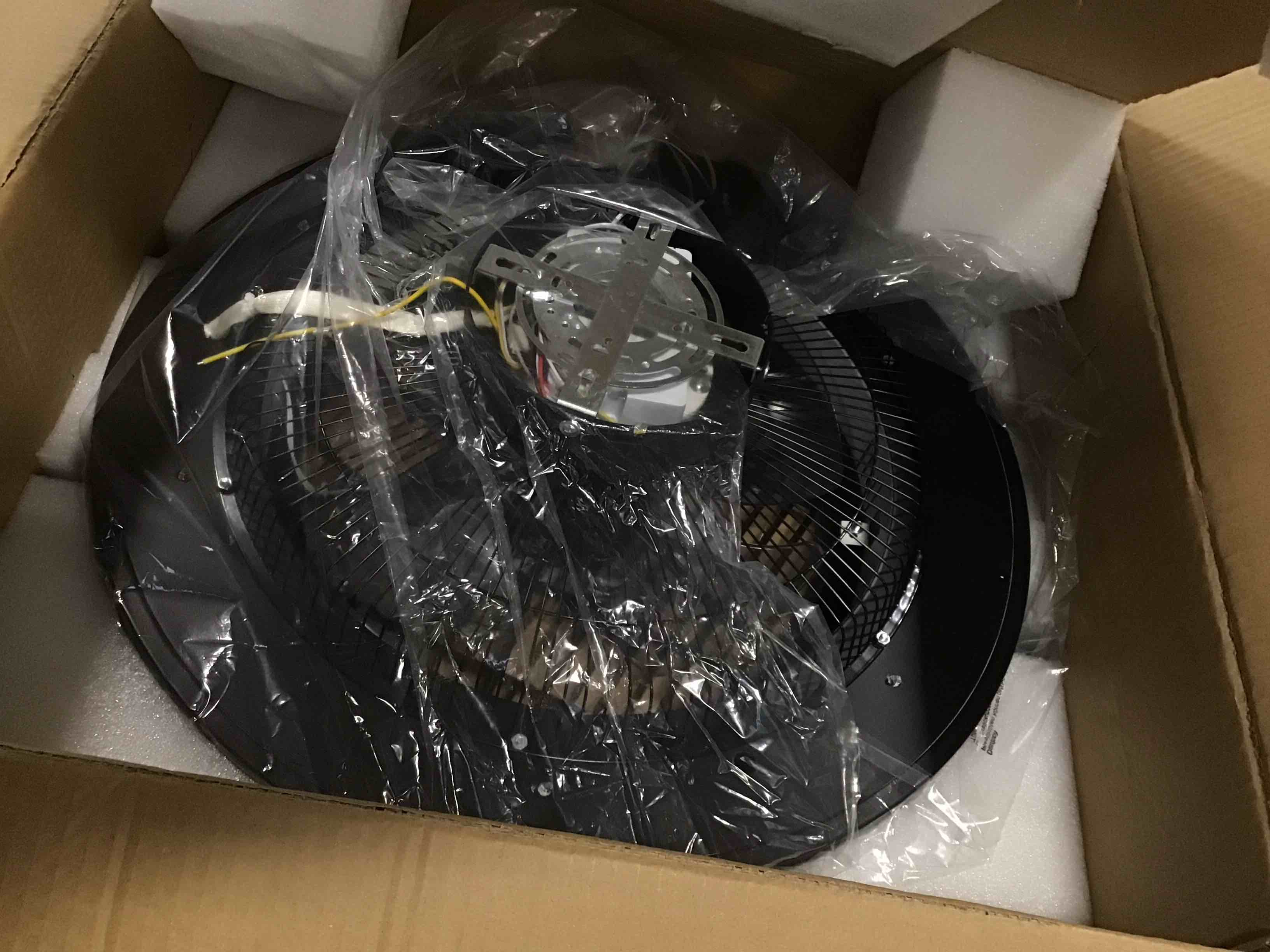 https://s3.amazonaws.com/lotting-images-prod/bidfta/PNK1465227_1732713316427.jpeg