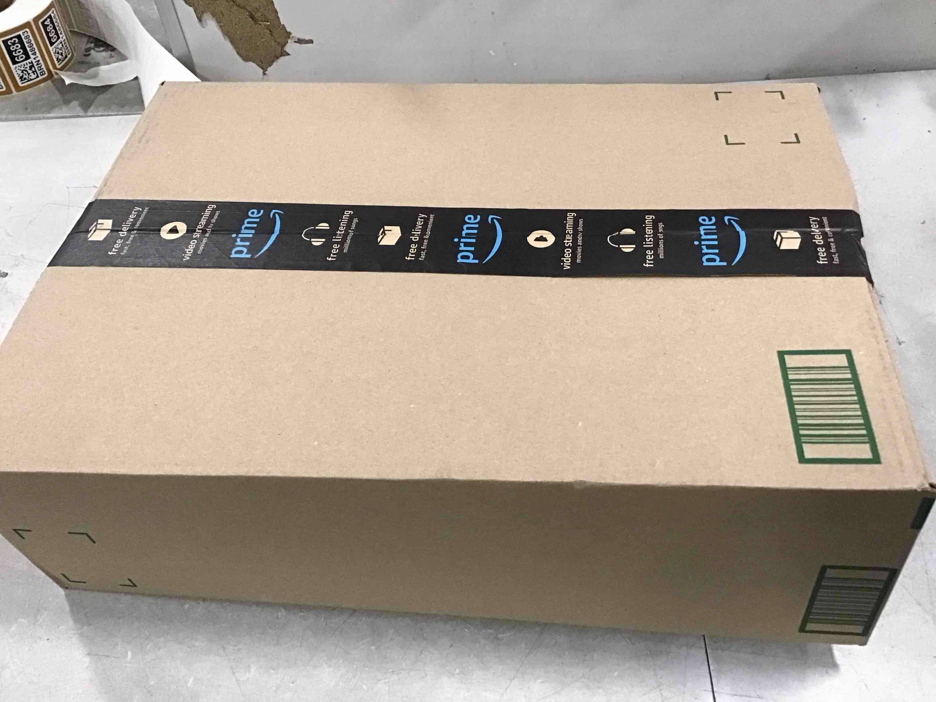 https://s3.amazonaws.com/lotting-images-prod/bidfta/PNK1465428_1732737043940.jpeg