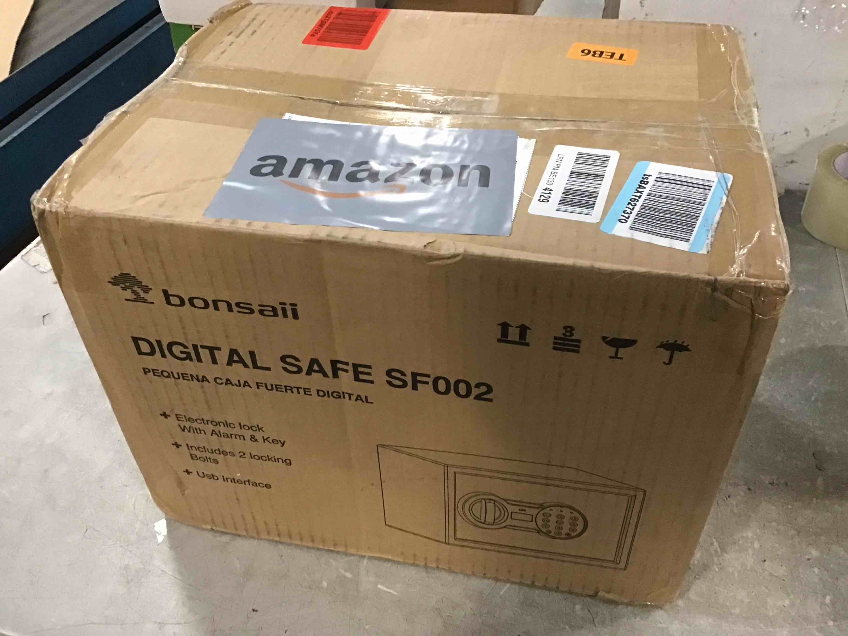 https://s3.amazonaws.com/lotting-images-prod/bidfta/PNK1465676_1733146980137.jpeg