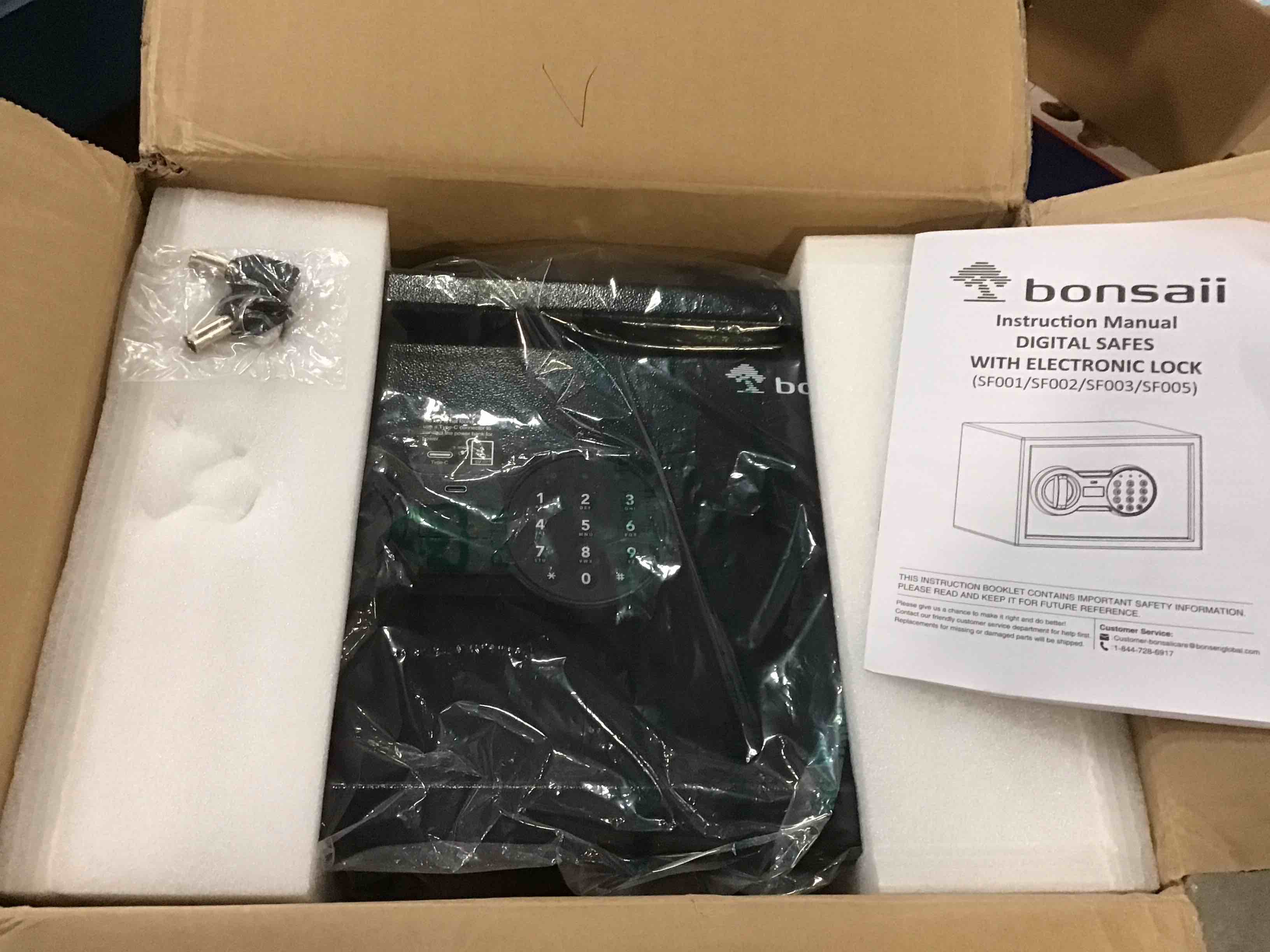 https://s3.amazonaws.com/lotting-images-prod/bidfta/PNK1465676_1733146995852.jpeg