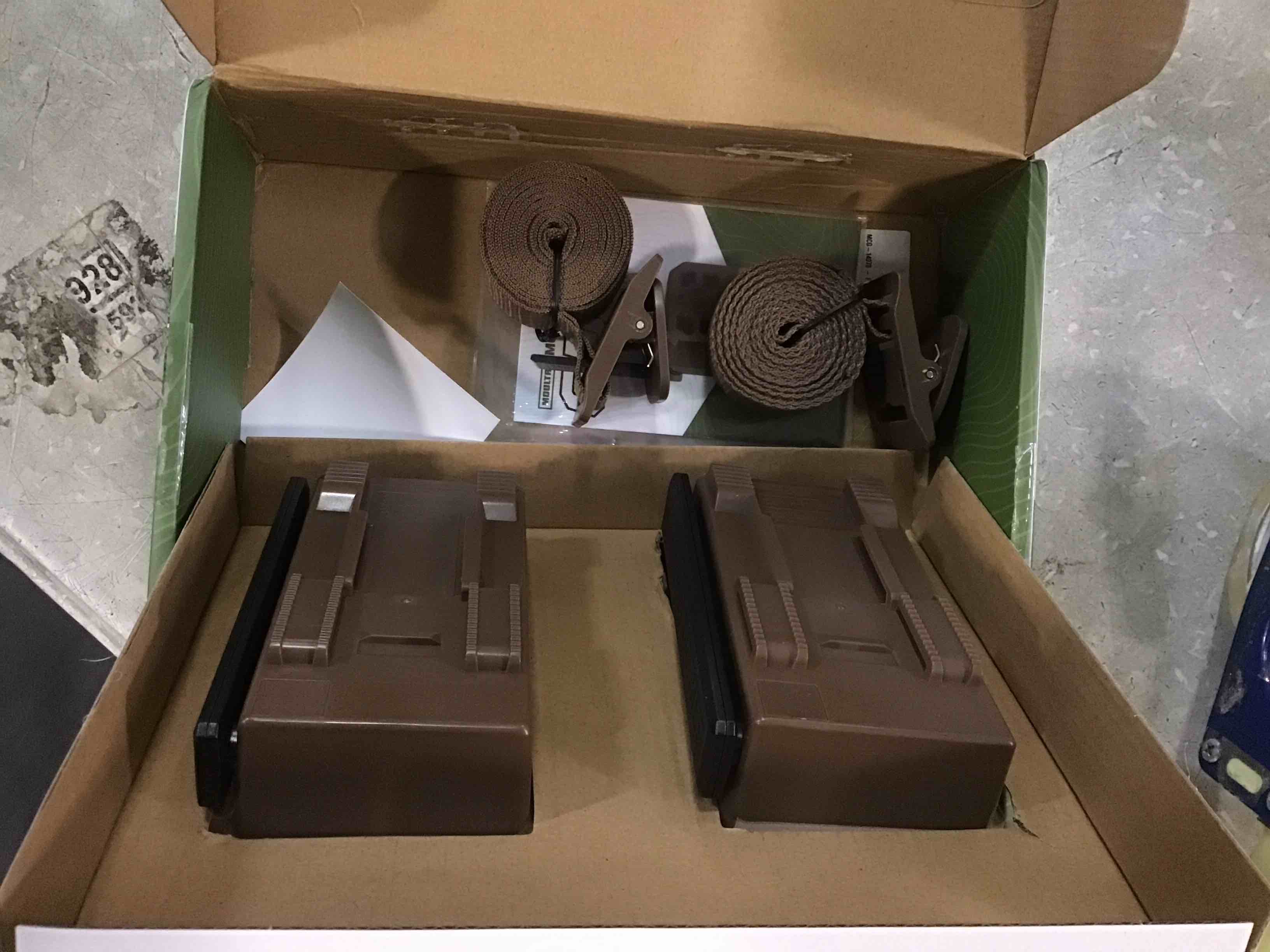 https://s3.amazonaws.com/lotting-images-prod/bidfta/PNK1465717_1733150278911.jpeg