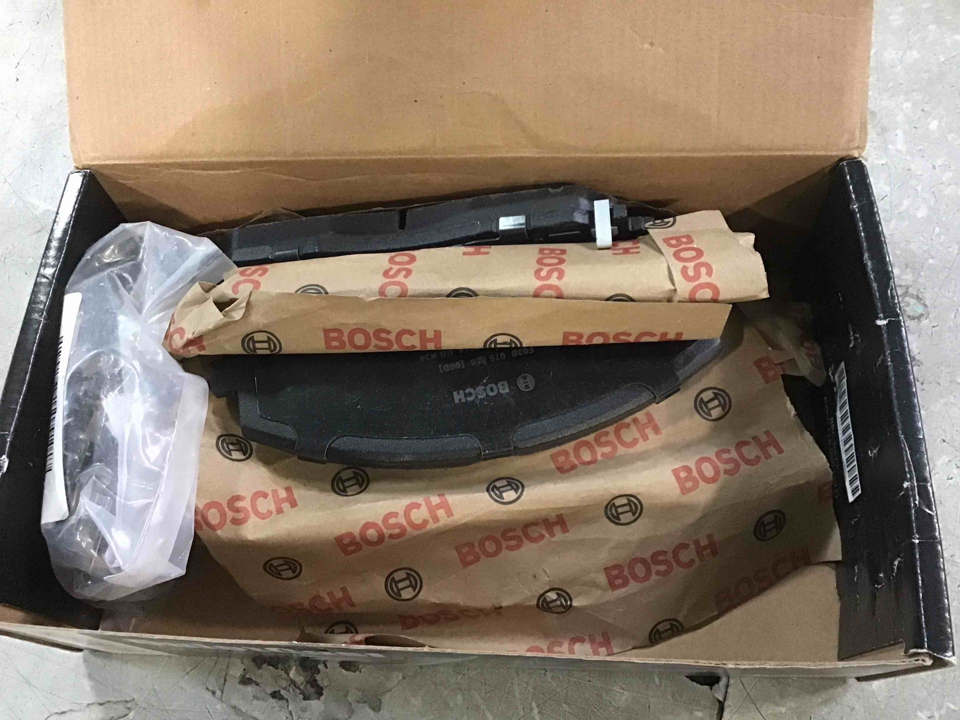 https://s3.amazonaws.com/lotting-images-prod/bidfta/PNK1465777_1733155615705.jpeg