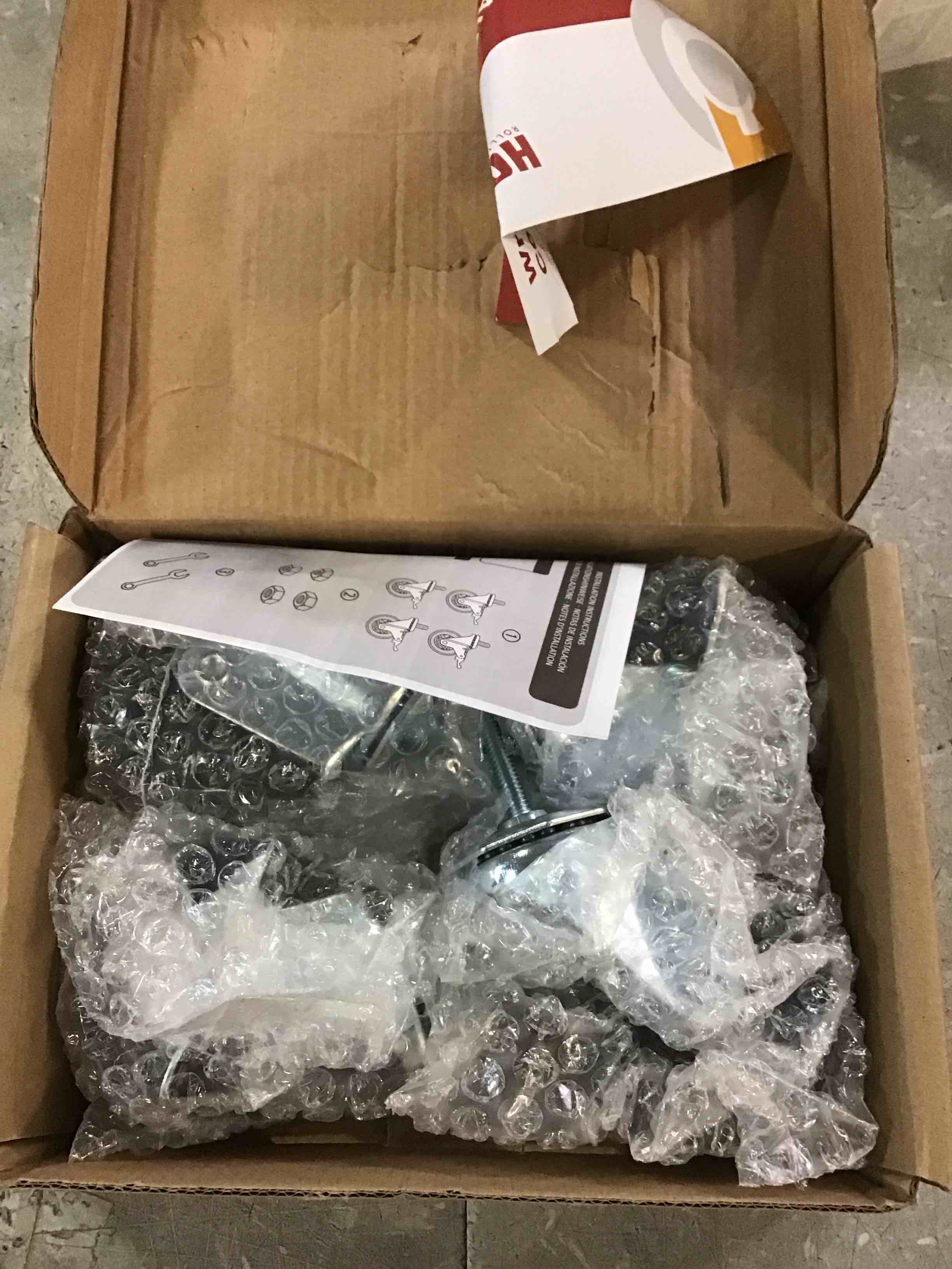 https://s3.amazonaws.com/lotting-images-prod/bidfta/PNK1465795_1733157175640.jpeg