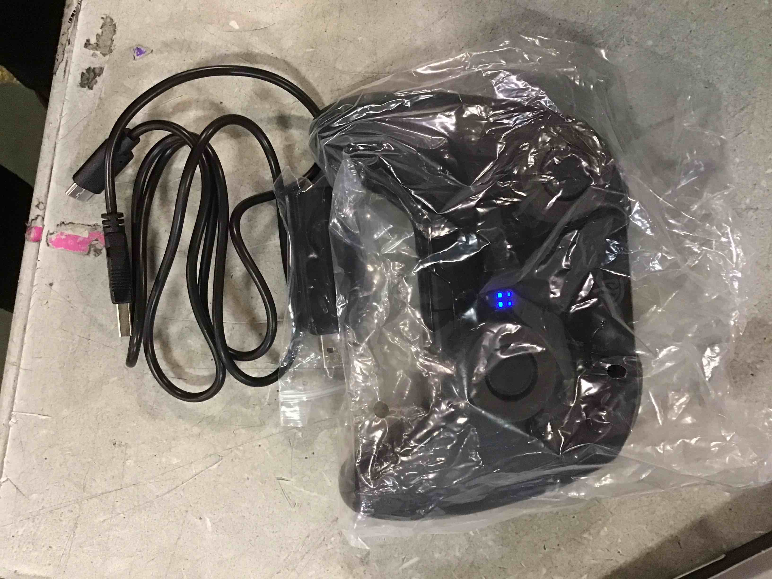 https://s3.amazonaws.com/lotting-images-prod/bidfta/PNK1465939_1733235576972.jpeg