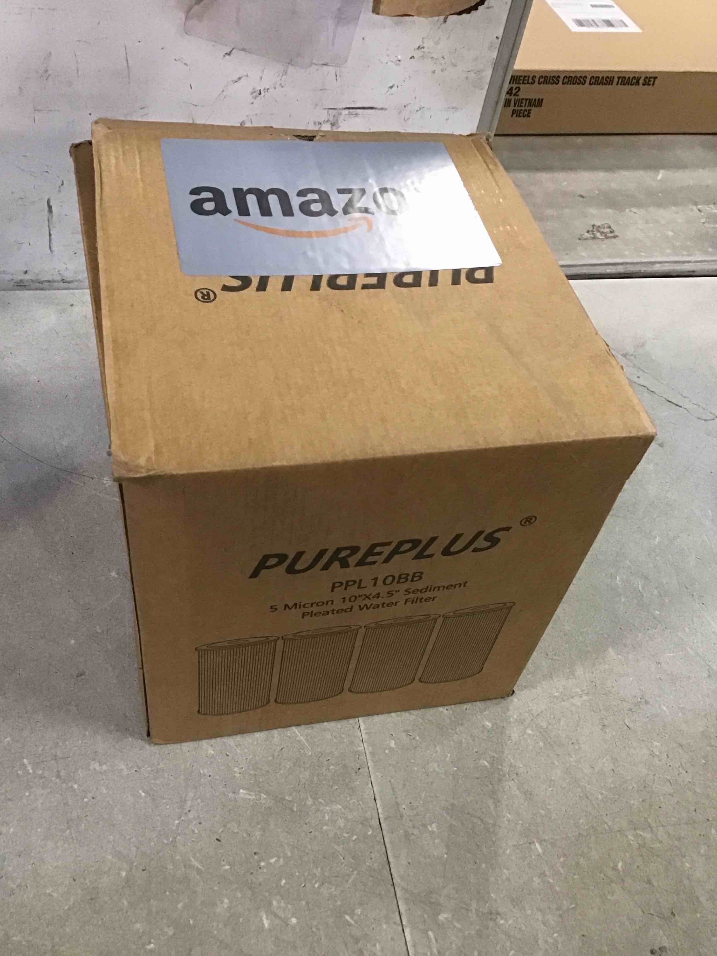 https://s3.amazonaws.com/lotting-images-prod/bidfta/PNK1466051_1733251865054.jpeg