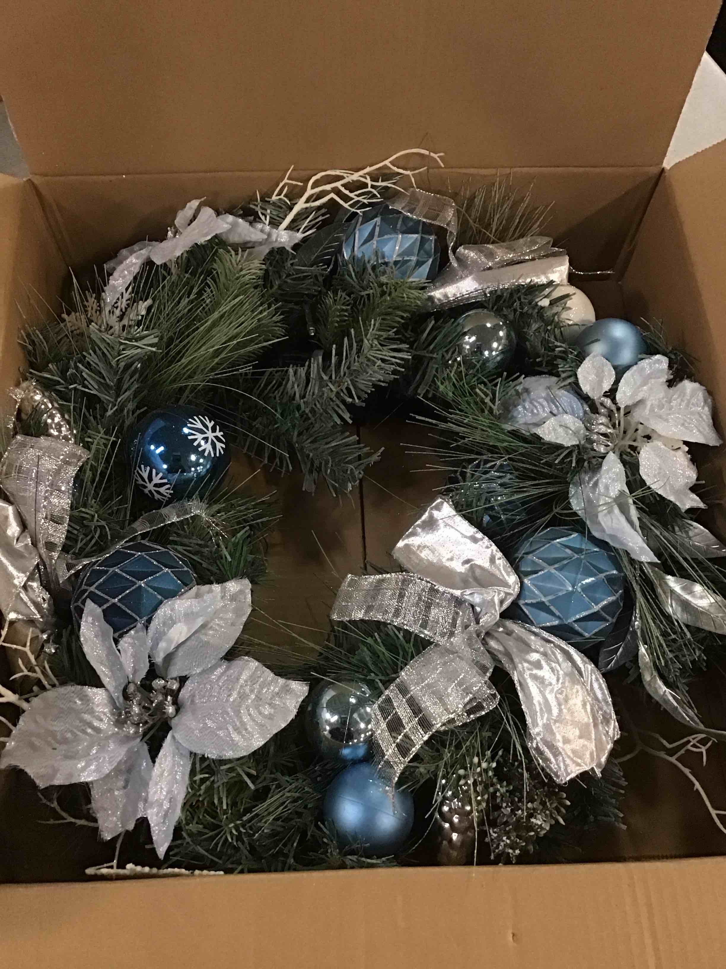https://s3.amazonaws.com/lotting-images-prod/bidfta/PNK1466320_1733407030072.jpeg