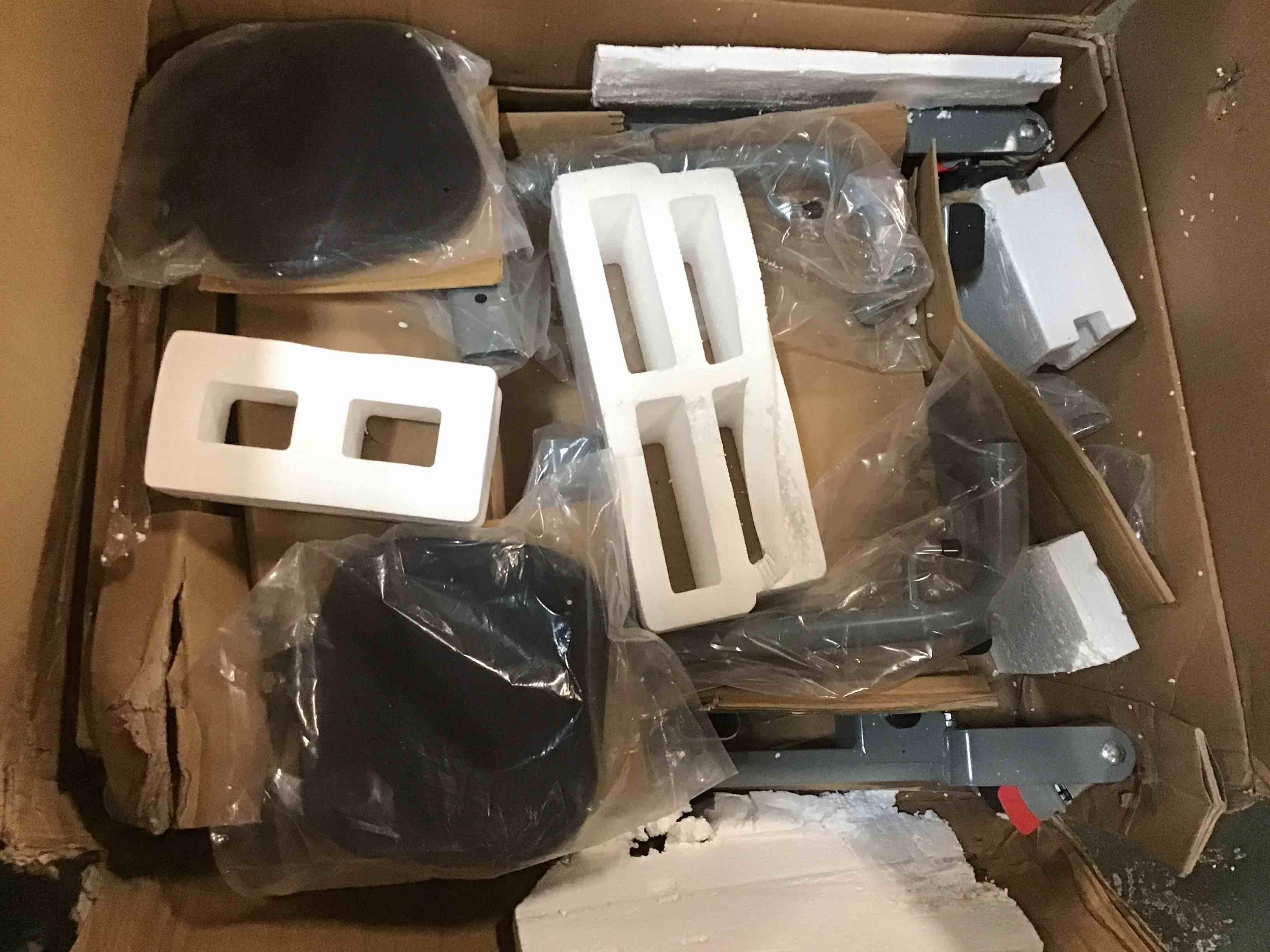 https://s3.amazonaws.com/lotting-images-prod/bidfta/PNK1467097_1733848448148.jpeg