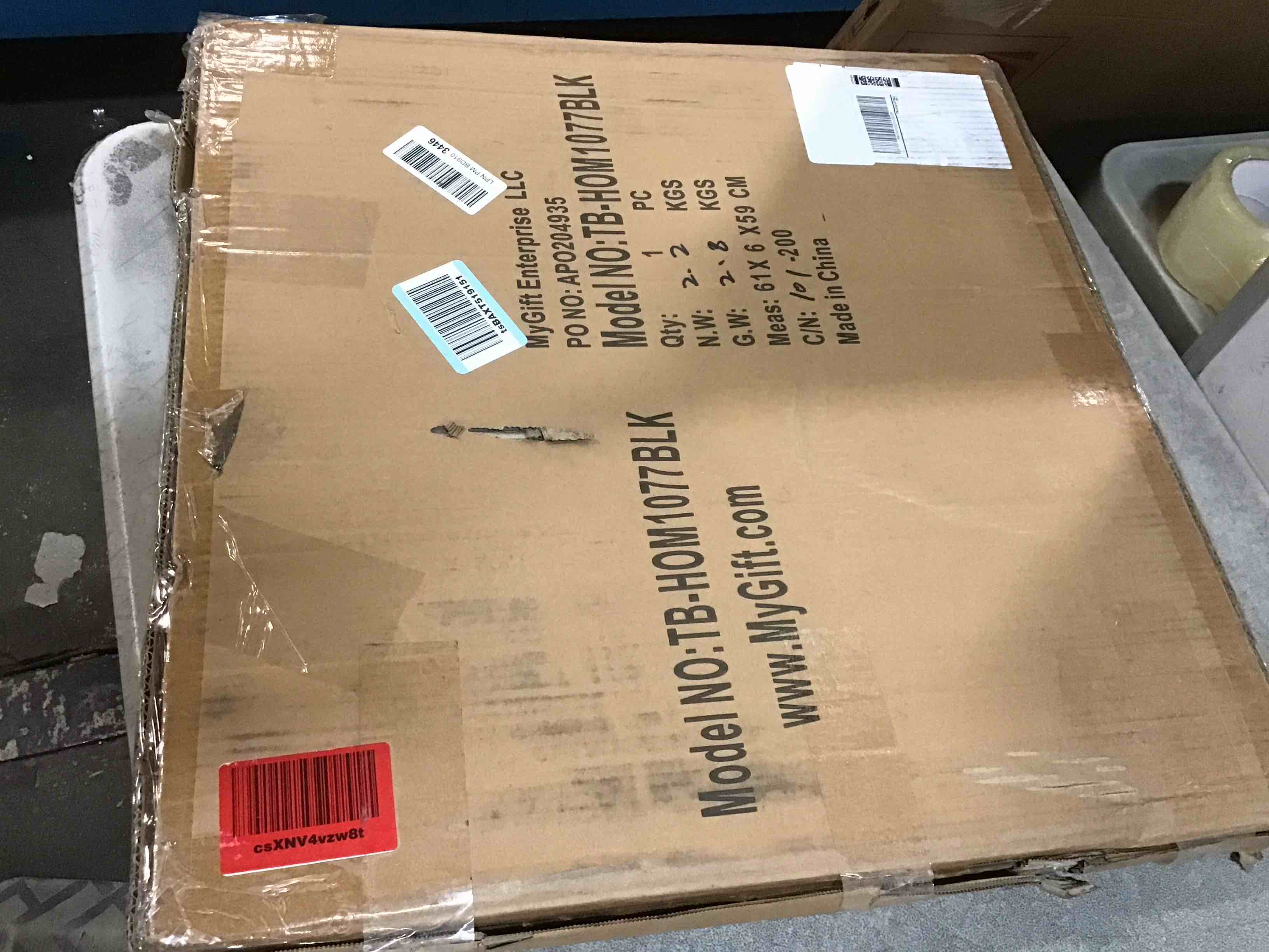 https://s3.amazonaws.com/lotting-images-prod/bidfta/PNK1467184_1733863553129.jpeg