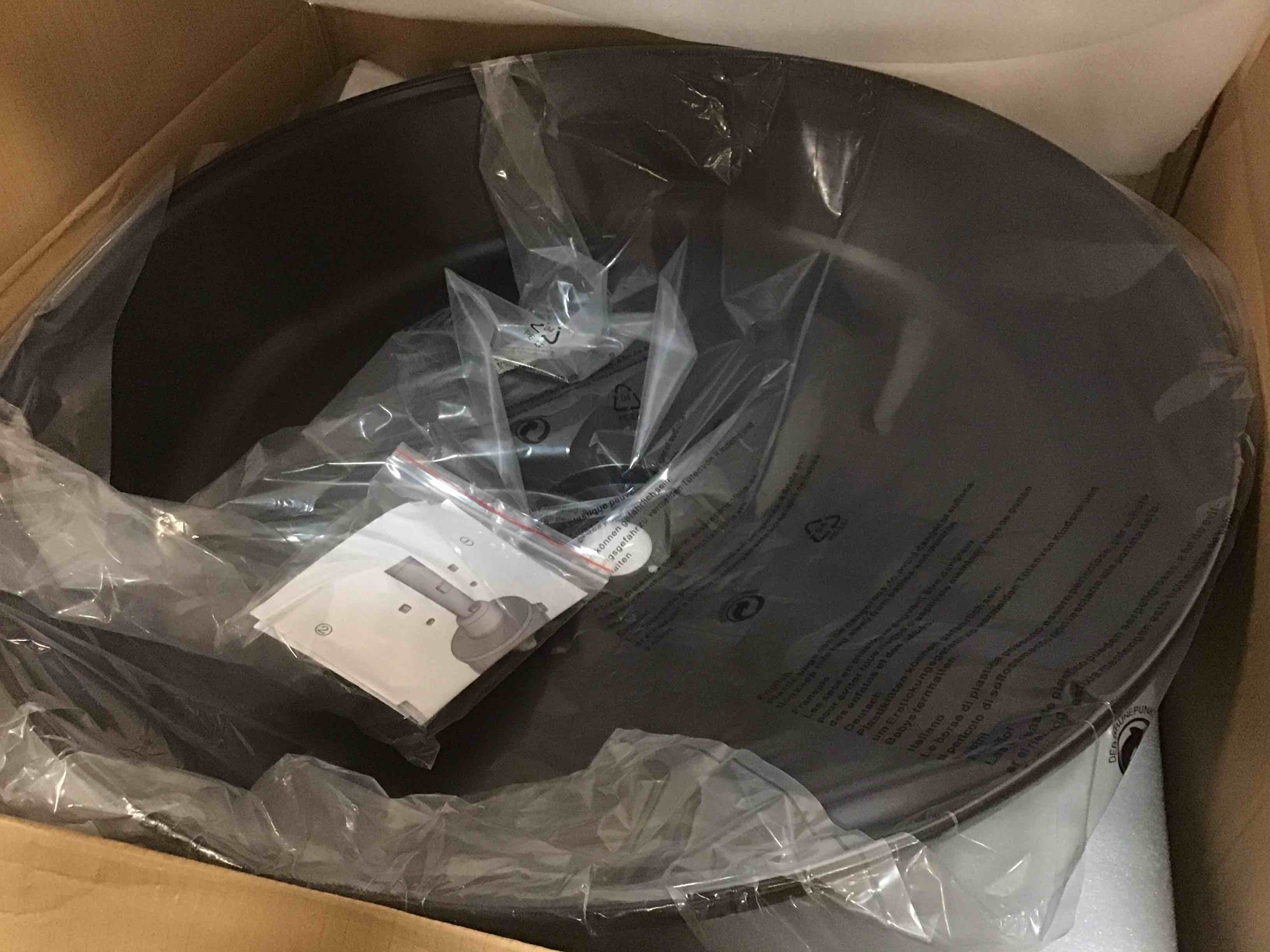 https://s3.amazonaws.com/lotting-images-prod/bidfta/PNK1467597_1734095673821.jpeg