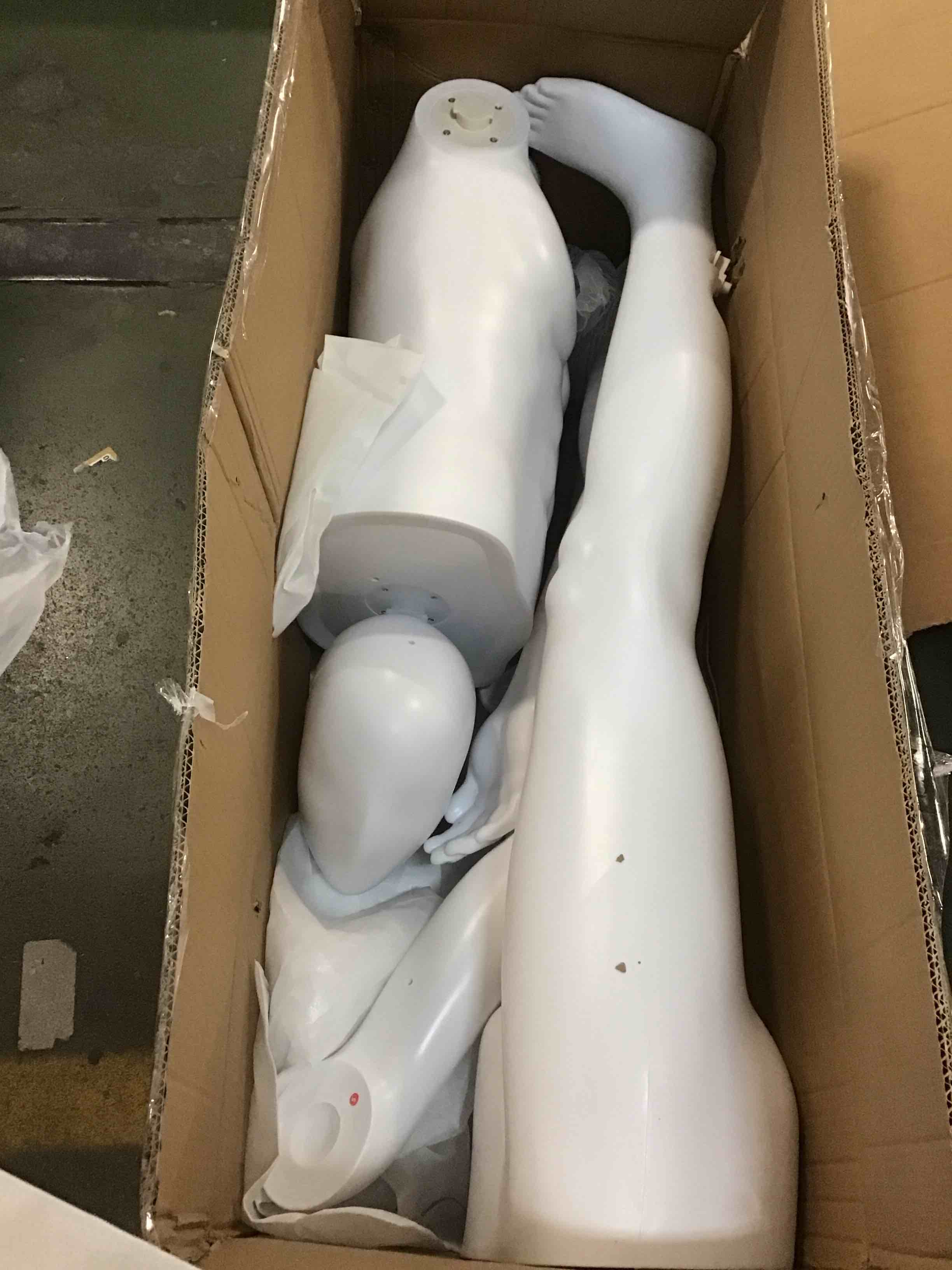 https://s3.amazonaws.com/lotting-images-prod/bidfta/PNK1467607_1734096602070.jpeg