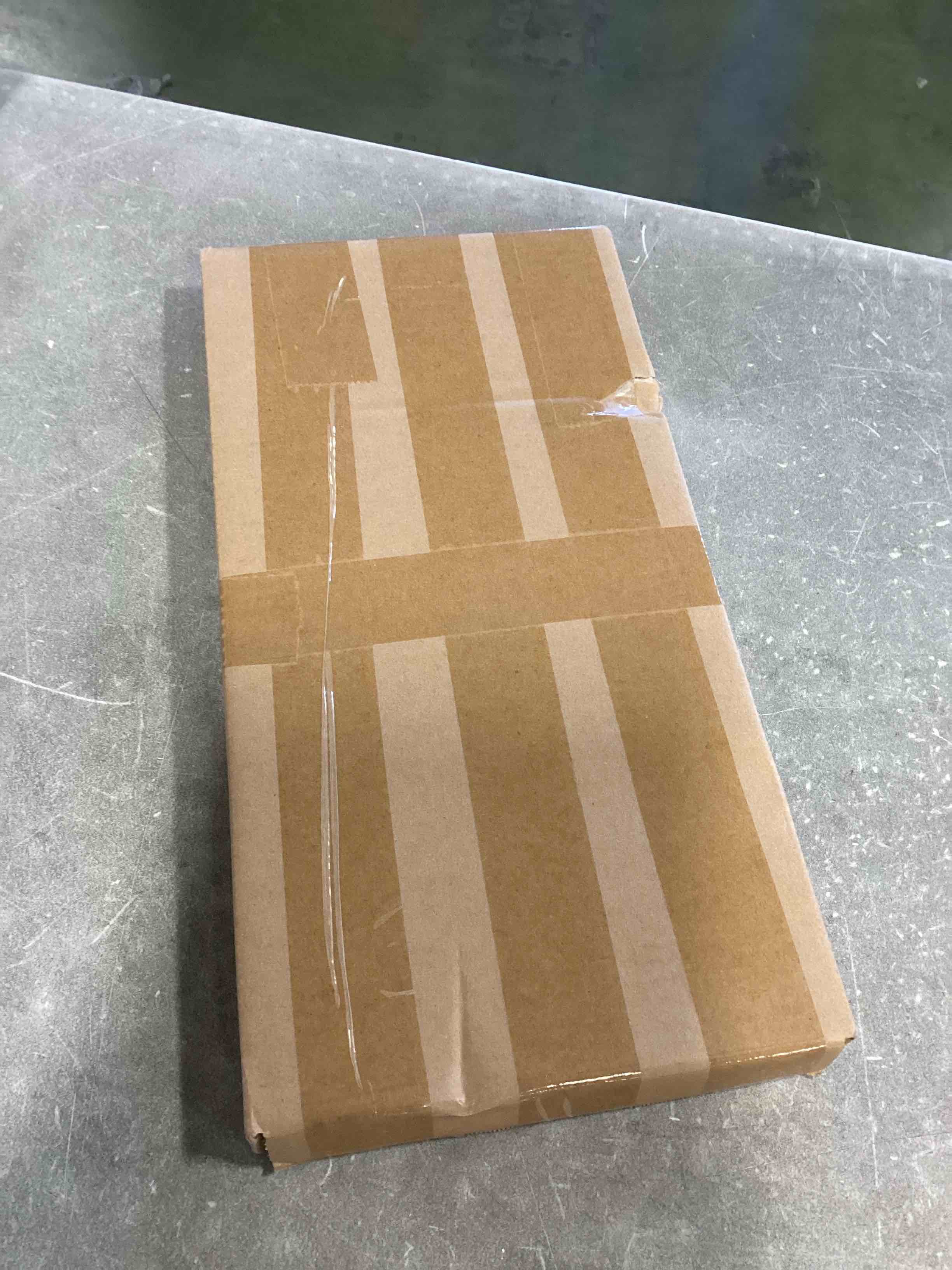 https://s3.amazonaws.com/lotting-images-prod/bidfta/PNK1469428_1732646055191.jpeg