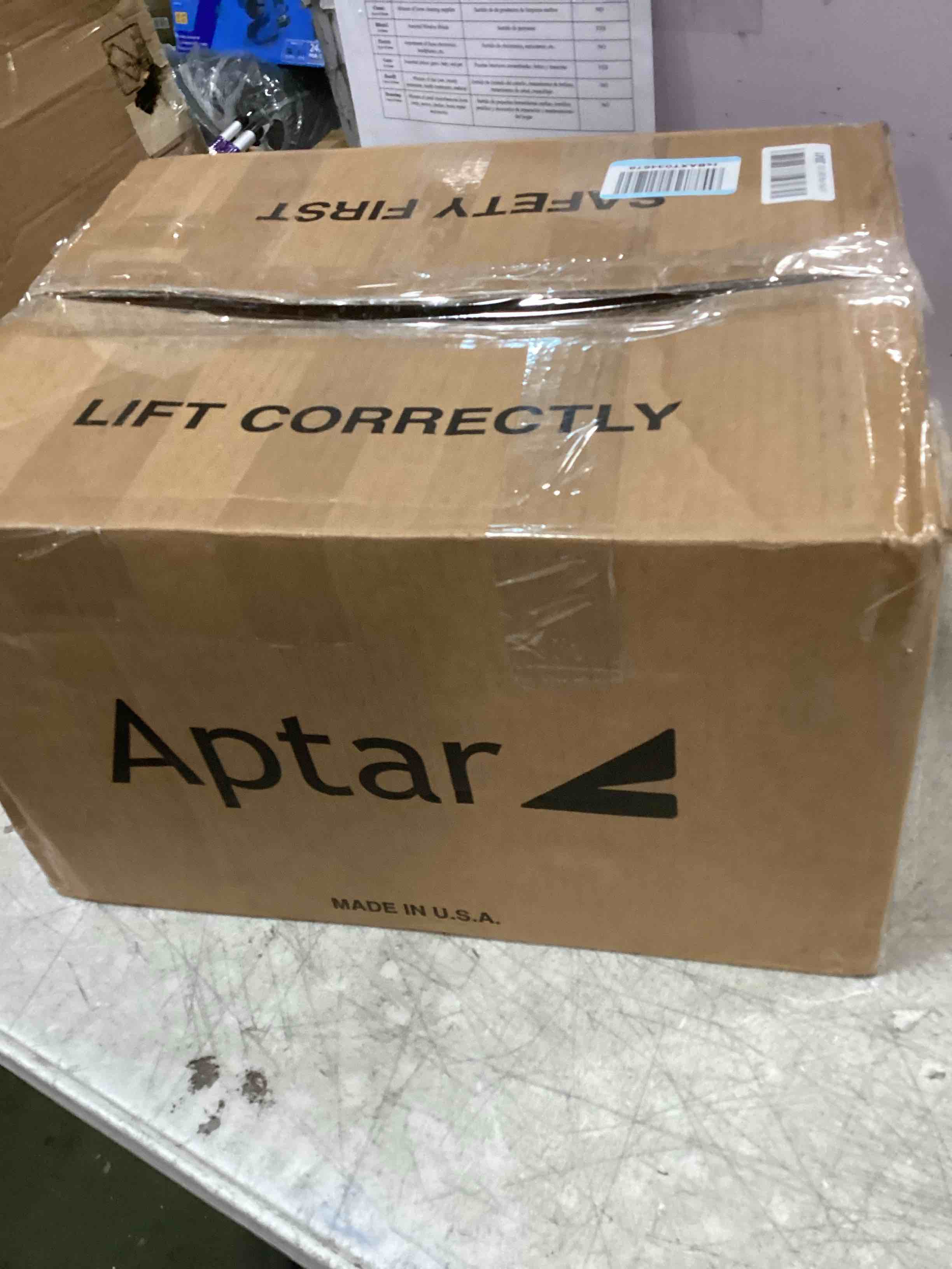 https://s3.amazonaws.com/lotting-images-prod/bidfta/PNK1471430_1732556105344.jpeg