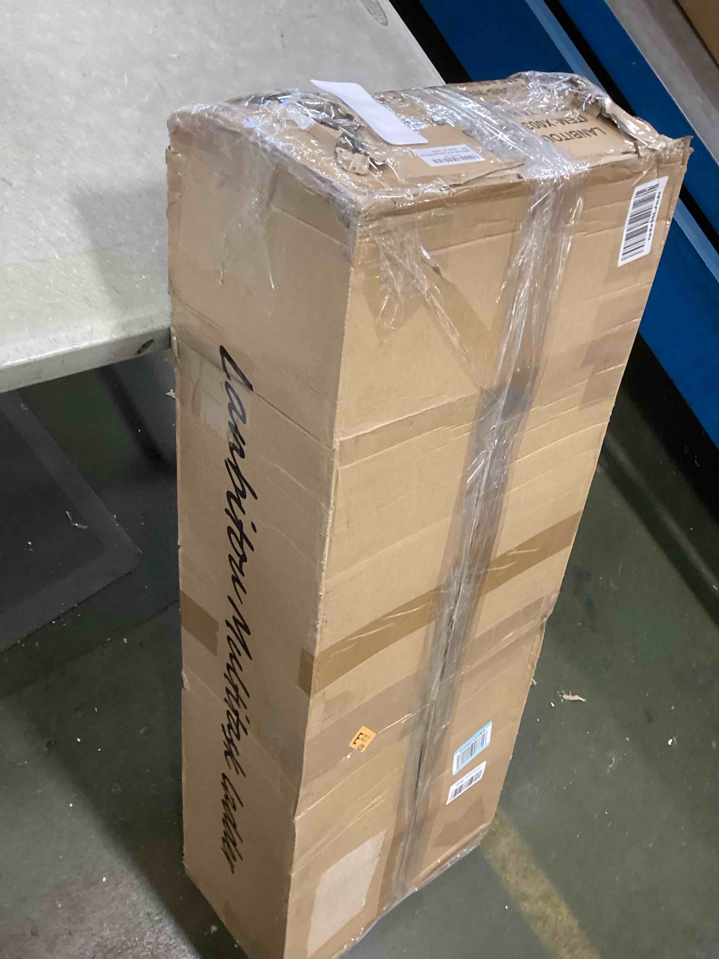 https://s3.amazonaws.com/lotting-images-prod/bidfta/PNK1471725_1732630667076.jpeg