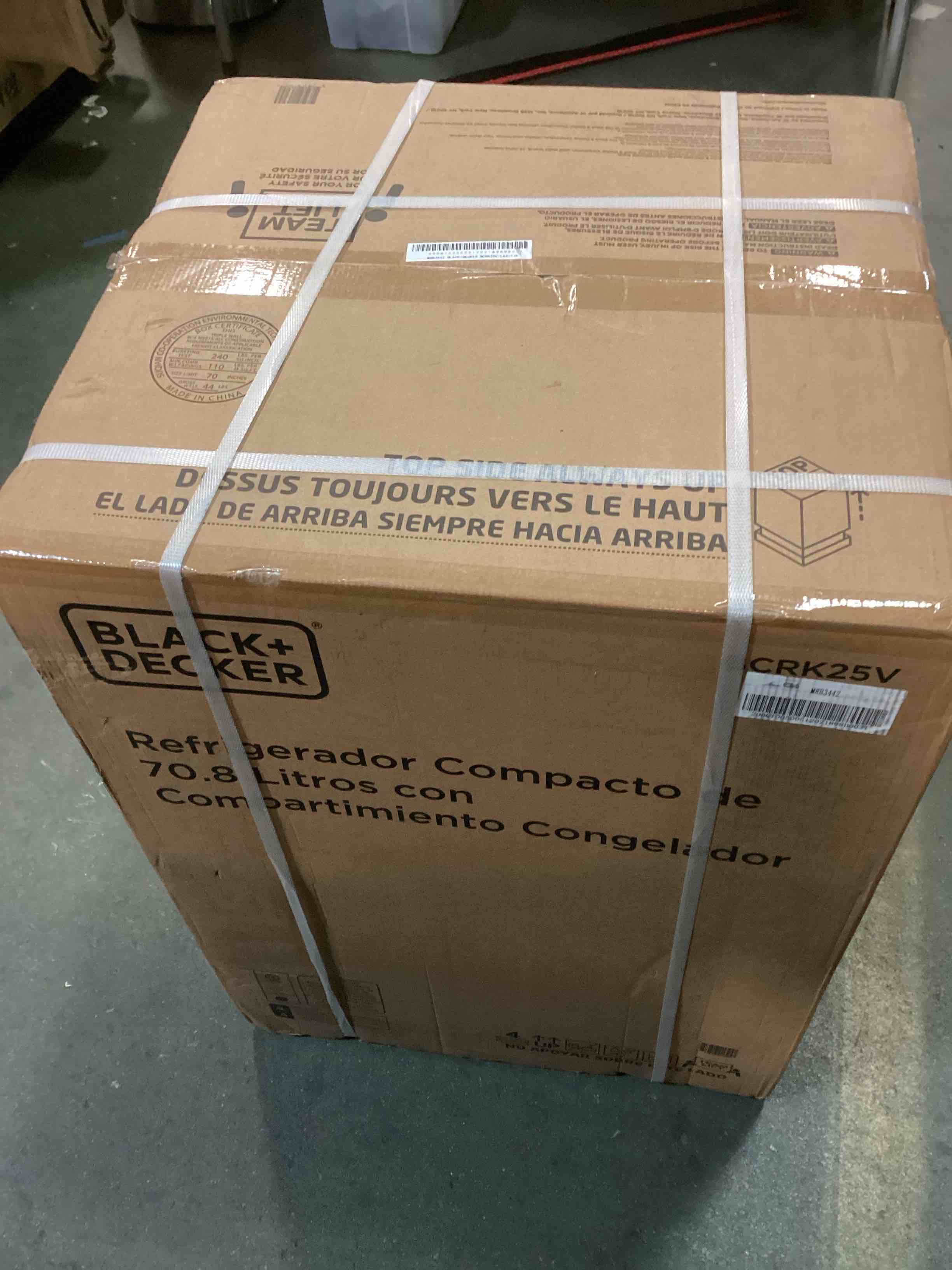 https://s3.amazonaws.com/lotting-images-prod/bidfta/PNK1472526_1733141138619.jpeg