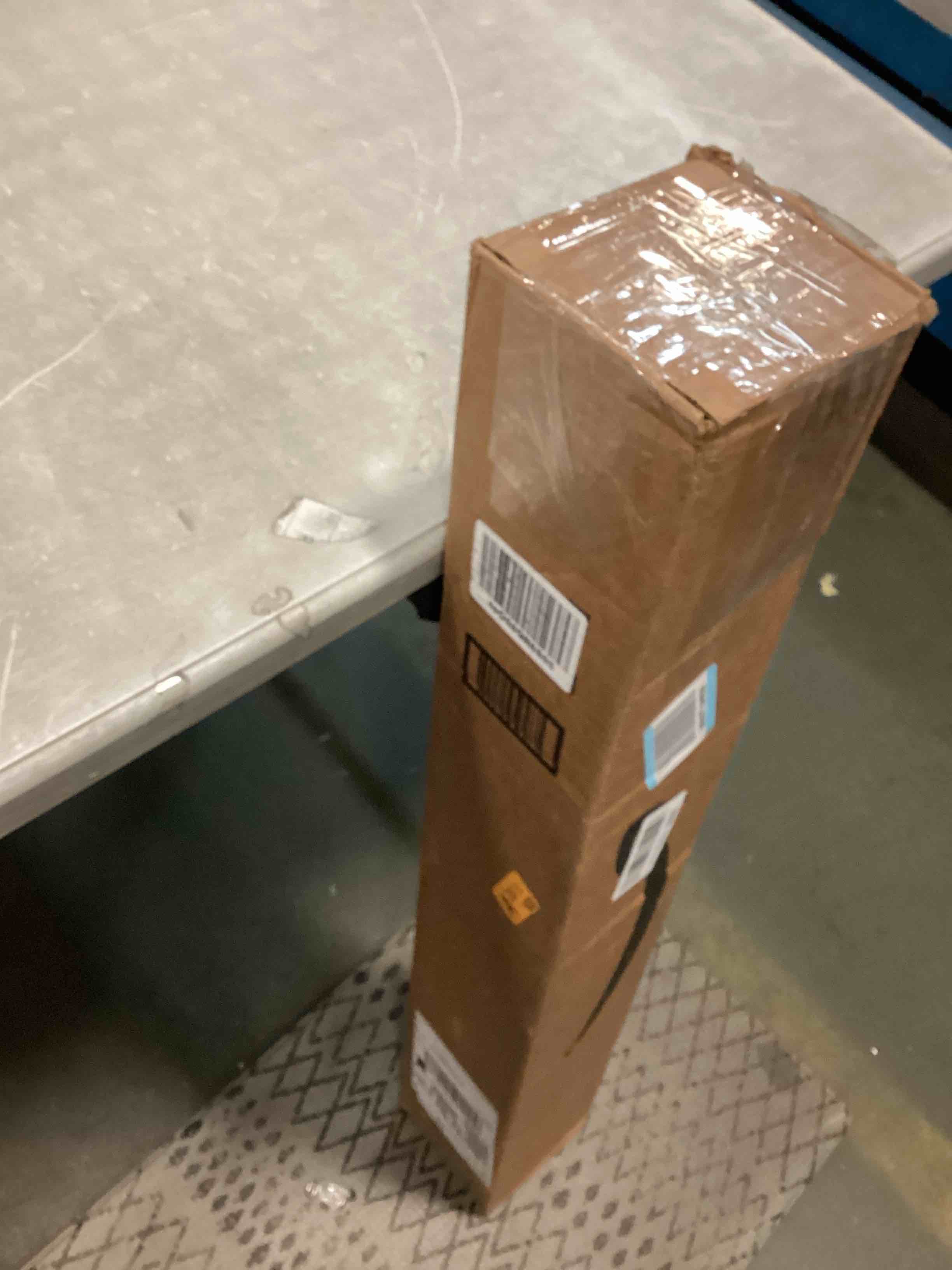 https://s3.amazonaws.com/lotting-images-prod/bidfta/PNK1473909_1733749831380.jpeg