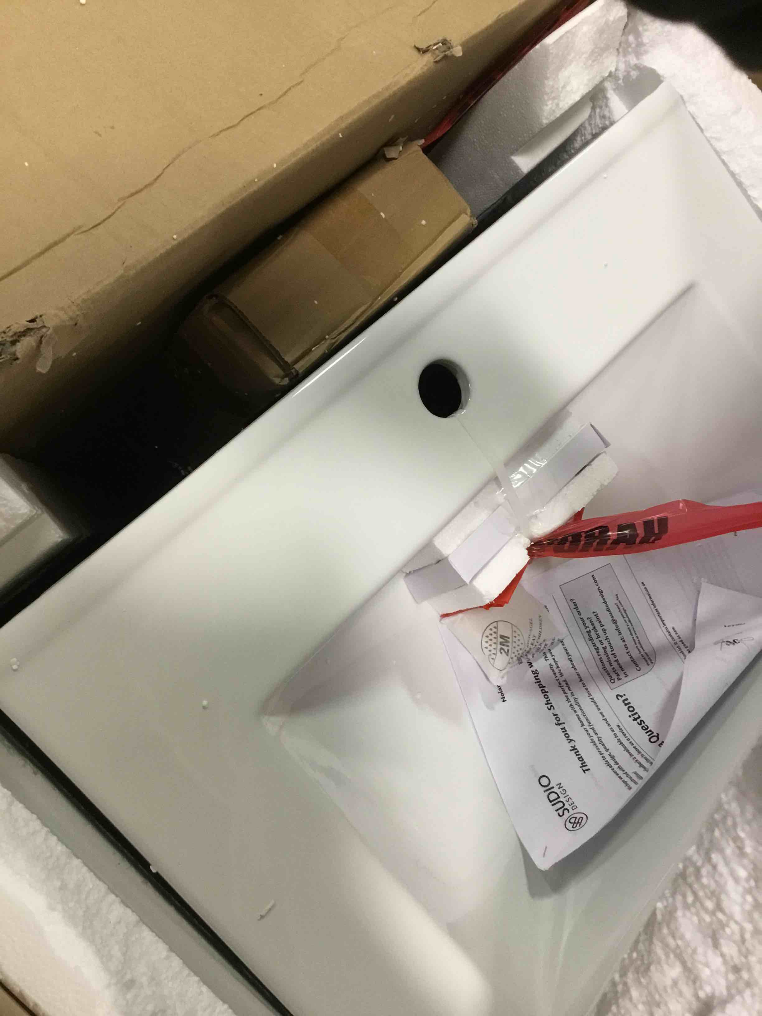 https://s3.amazonaws.com/lotting-images-prod/bidfta/PNK1474196_1735220324021.jpeg