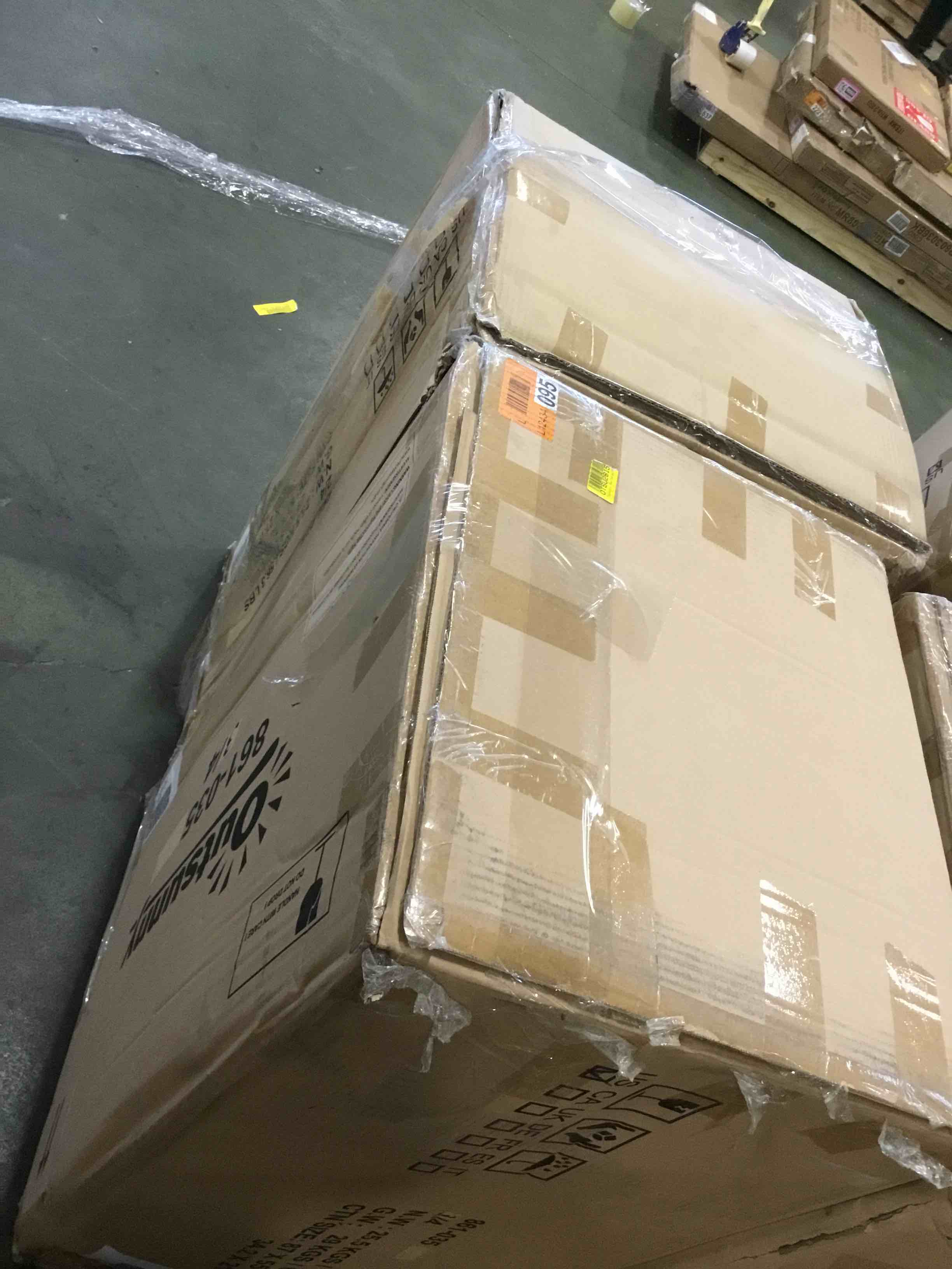 https://s3.amazonaws.com/lotting-images-prod/bidfta/PNK1474291_1735245219764.jpeg