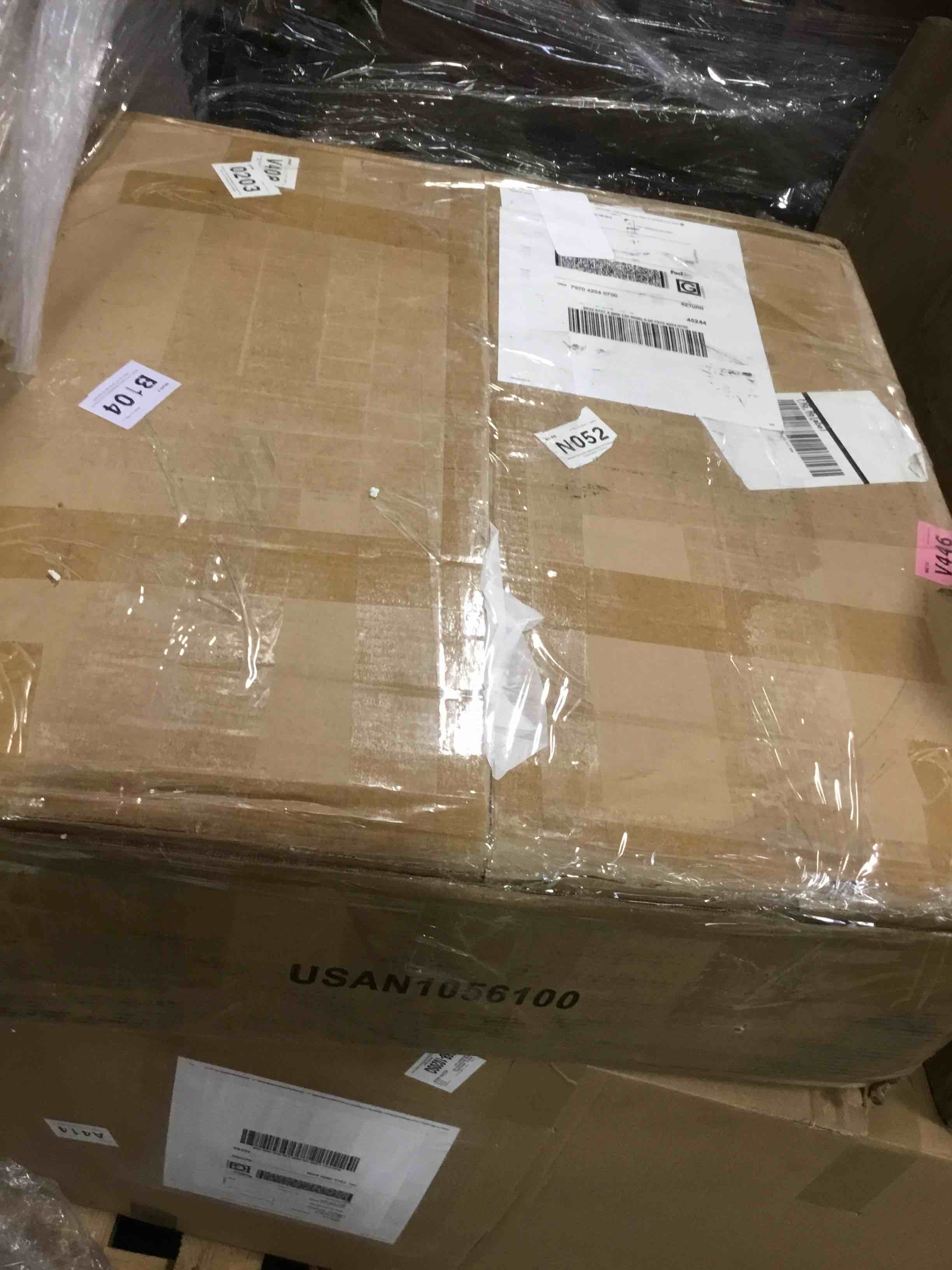 https://s3.amazonaws.com/lotting-images-prod/bidfta/PNK1474640_1735828972380.jpeg