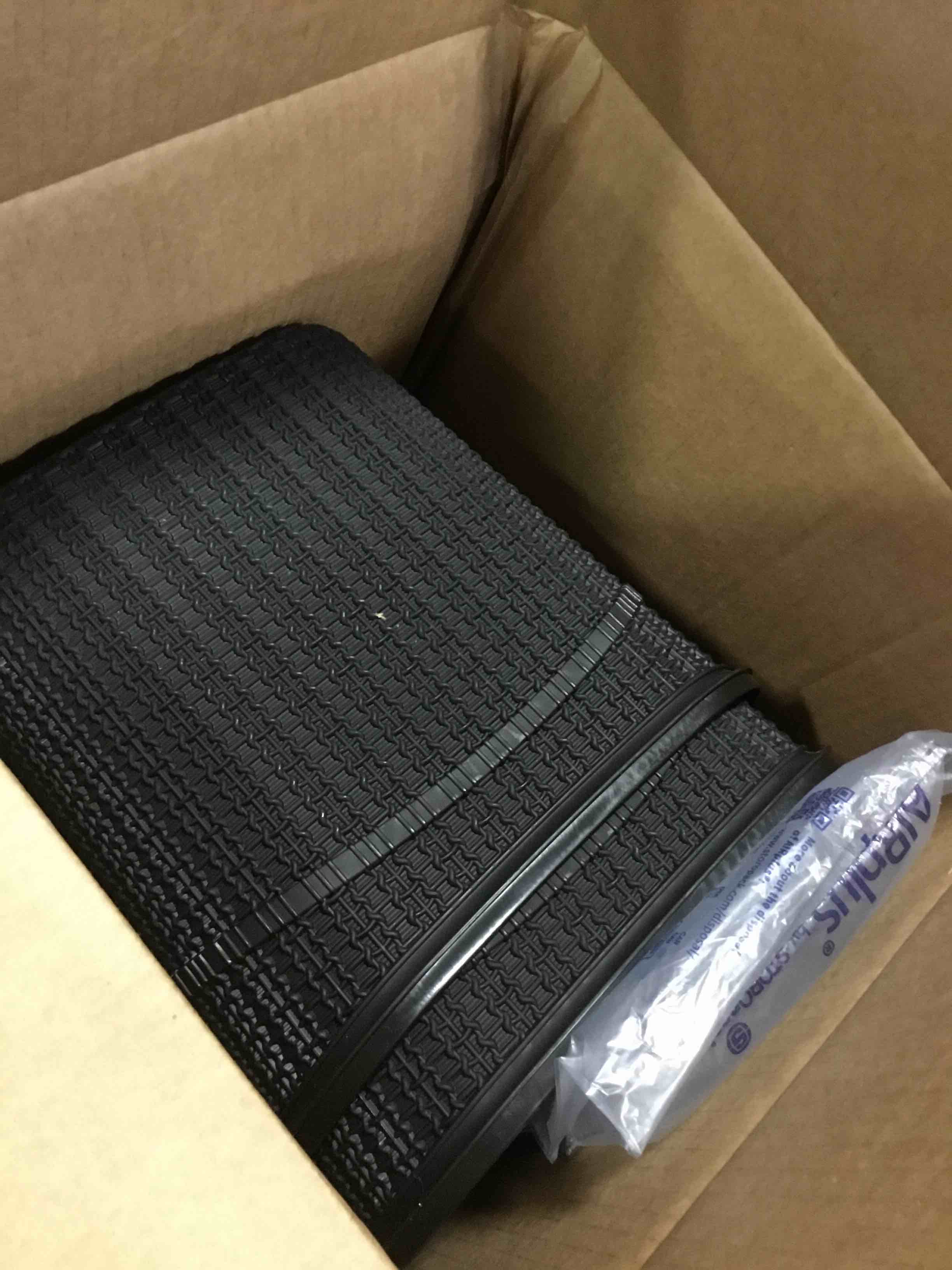 https://s3.amazonaws.com/lotting-images-prod/bidfta/PNK1474667_1735836181128.jpeg