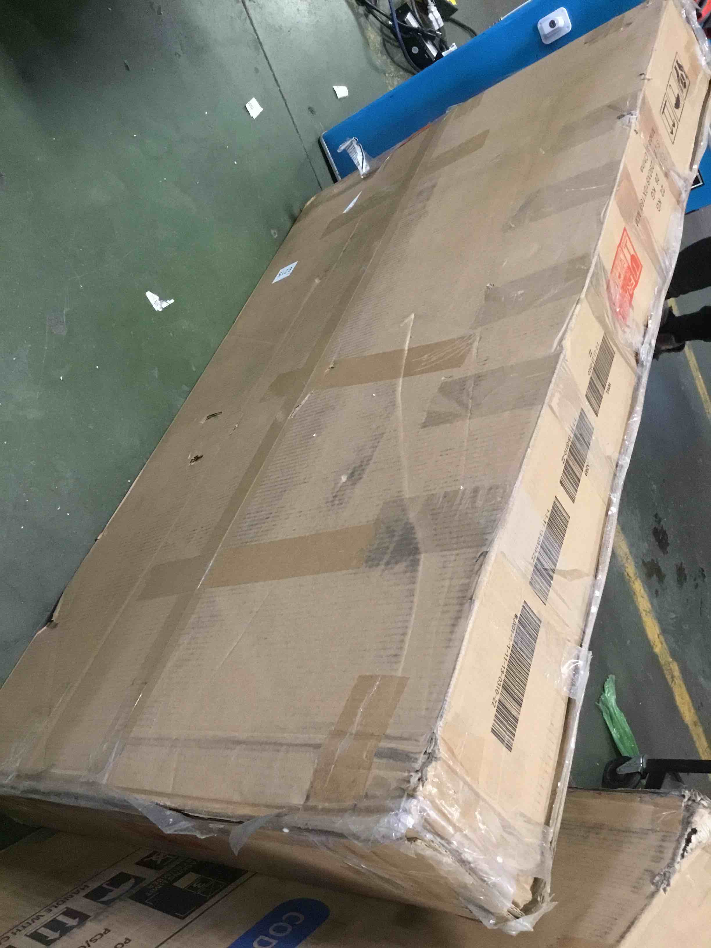 https://s3.amazonaws.com/lotting-images-prod/bidfta/PNK1474884_1736272049039.jpeg