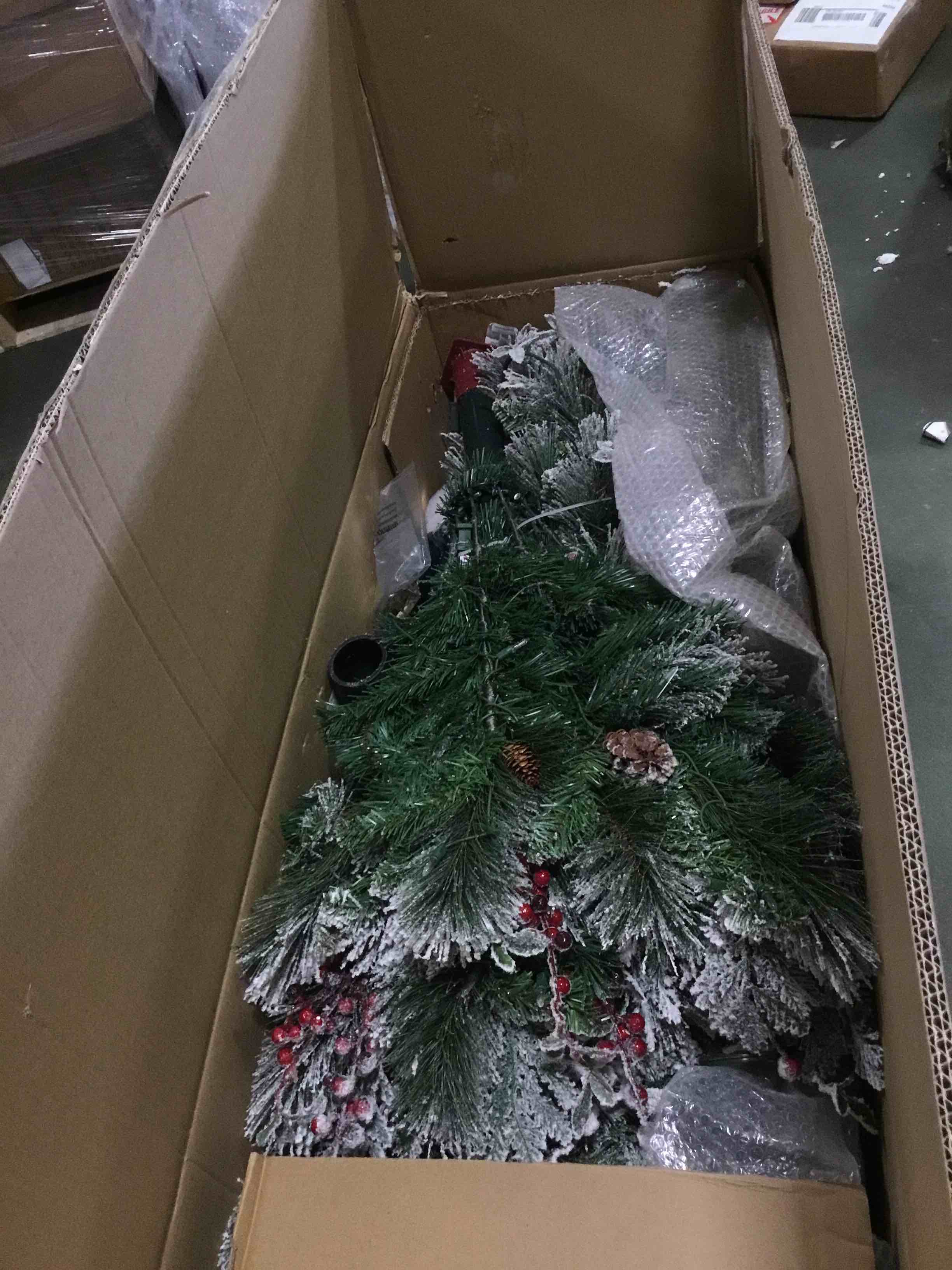https://s3.amazonaws.com/lotting-images-prod/bidfta/PNK1474892_1736273138232.jpeg