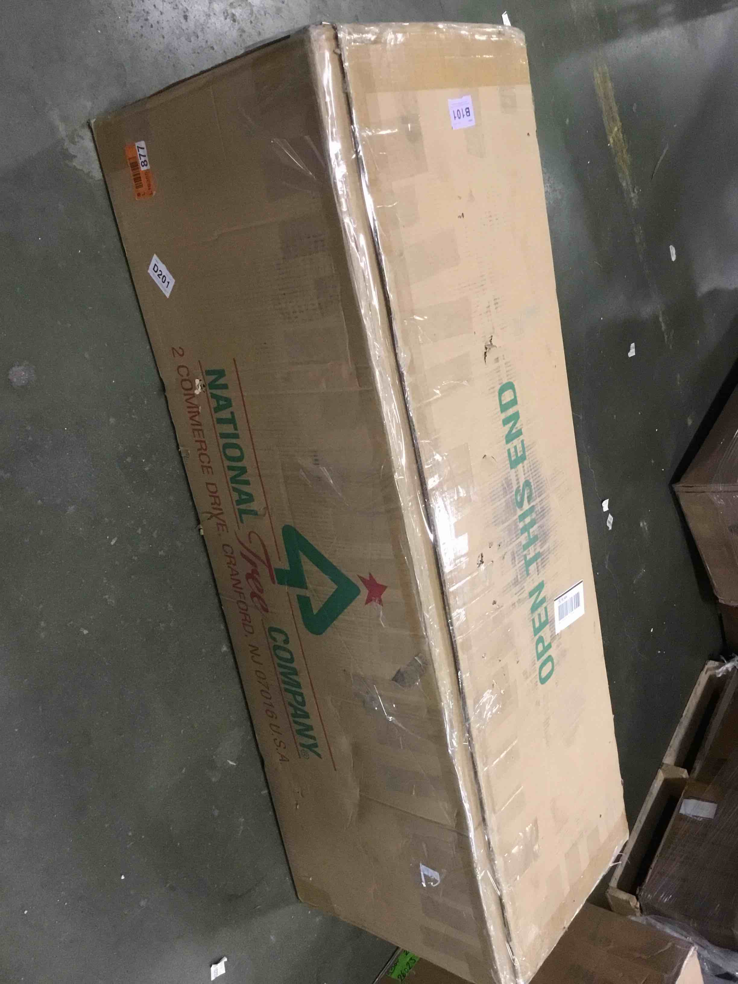 https://s3.amazonaws.com/lotting-images-prod/bidfta/PNK1474892_1736273183043.jpeg