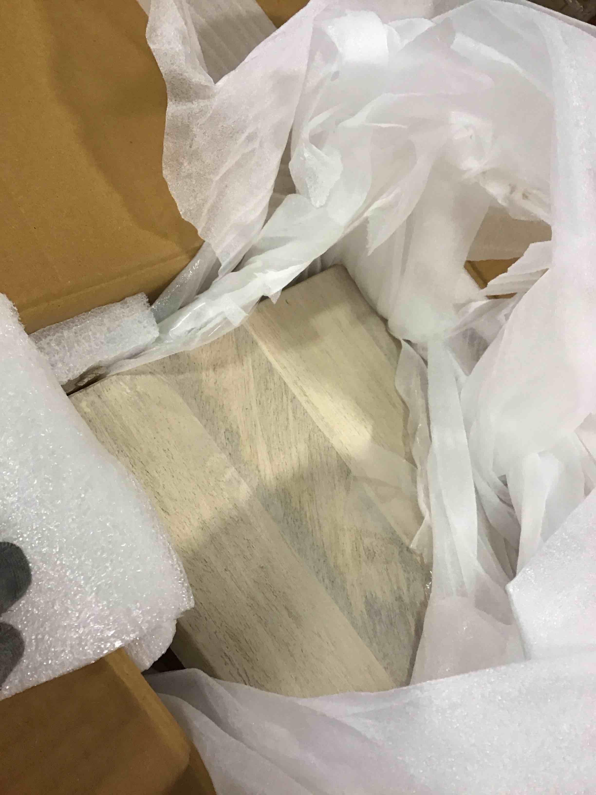 https://s3.amazonaws.com/lotting-images-prod/bidfta/PNK1475239_1736784473754.jpeg