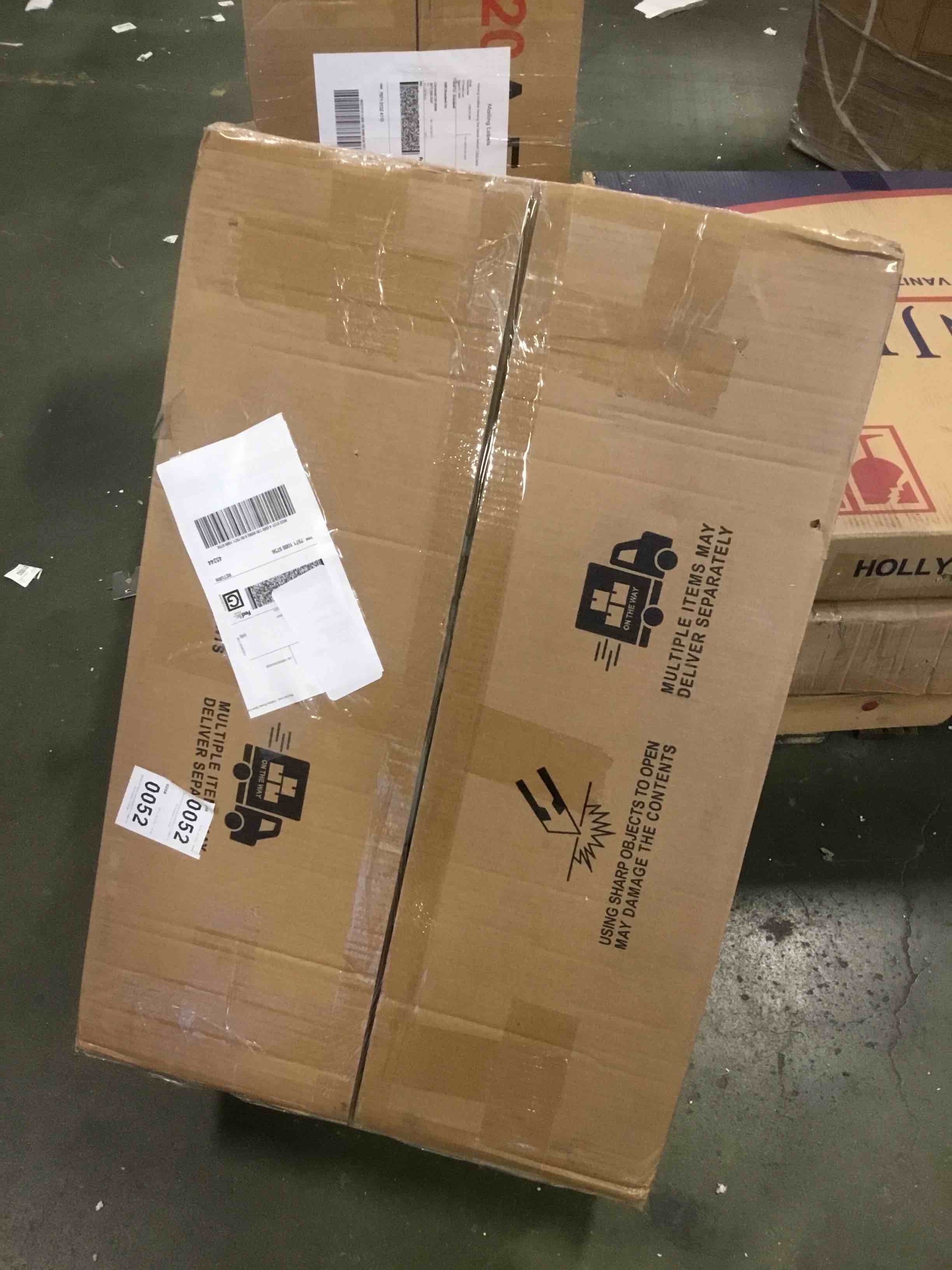 https://s3.amazonaws.com/lotting-images-prod/bidfta/PNK1475652_1737137894054.jpeg