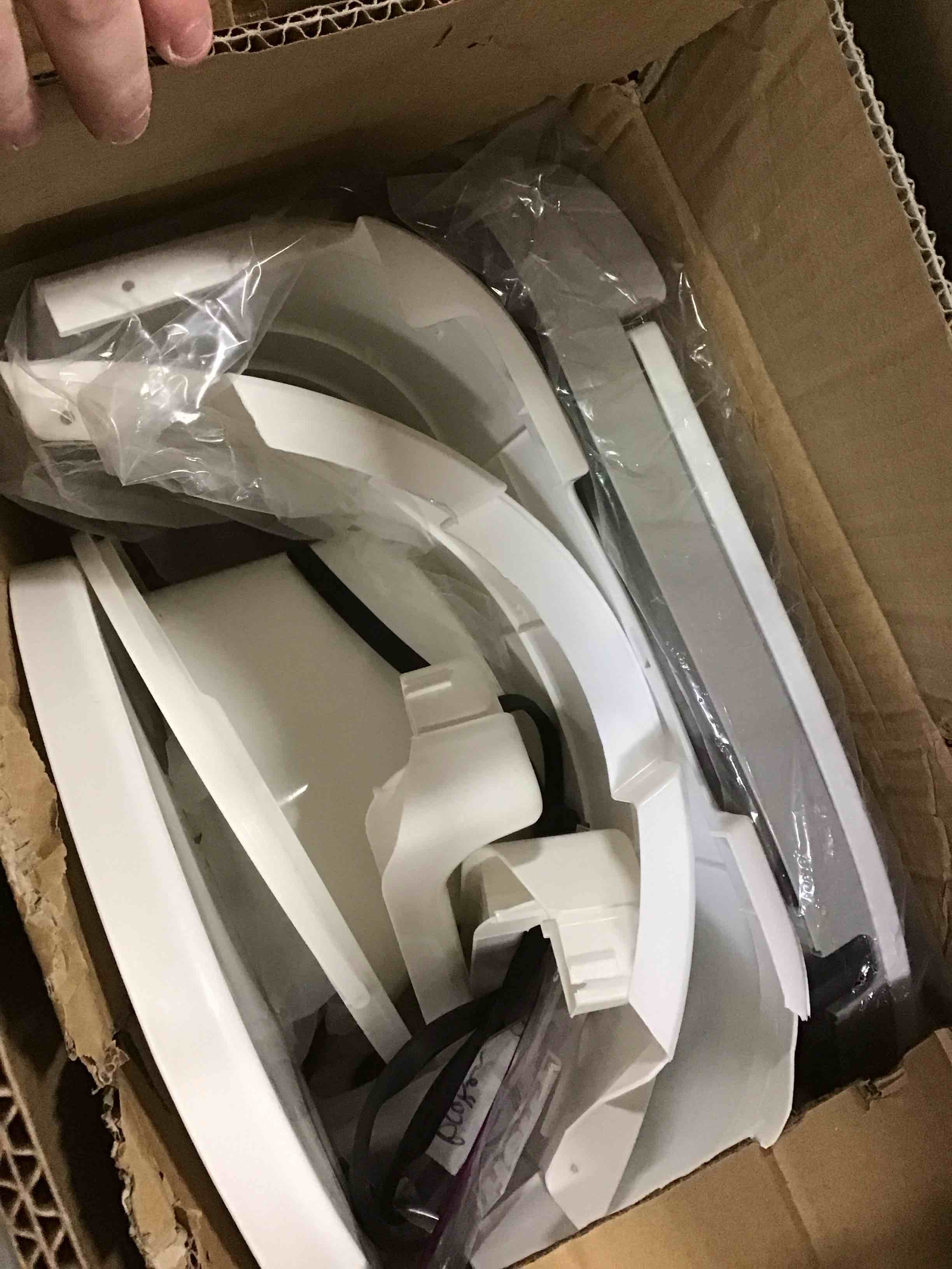 Elongated One-Piece Toilet (Seat Included)(incomplete)