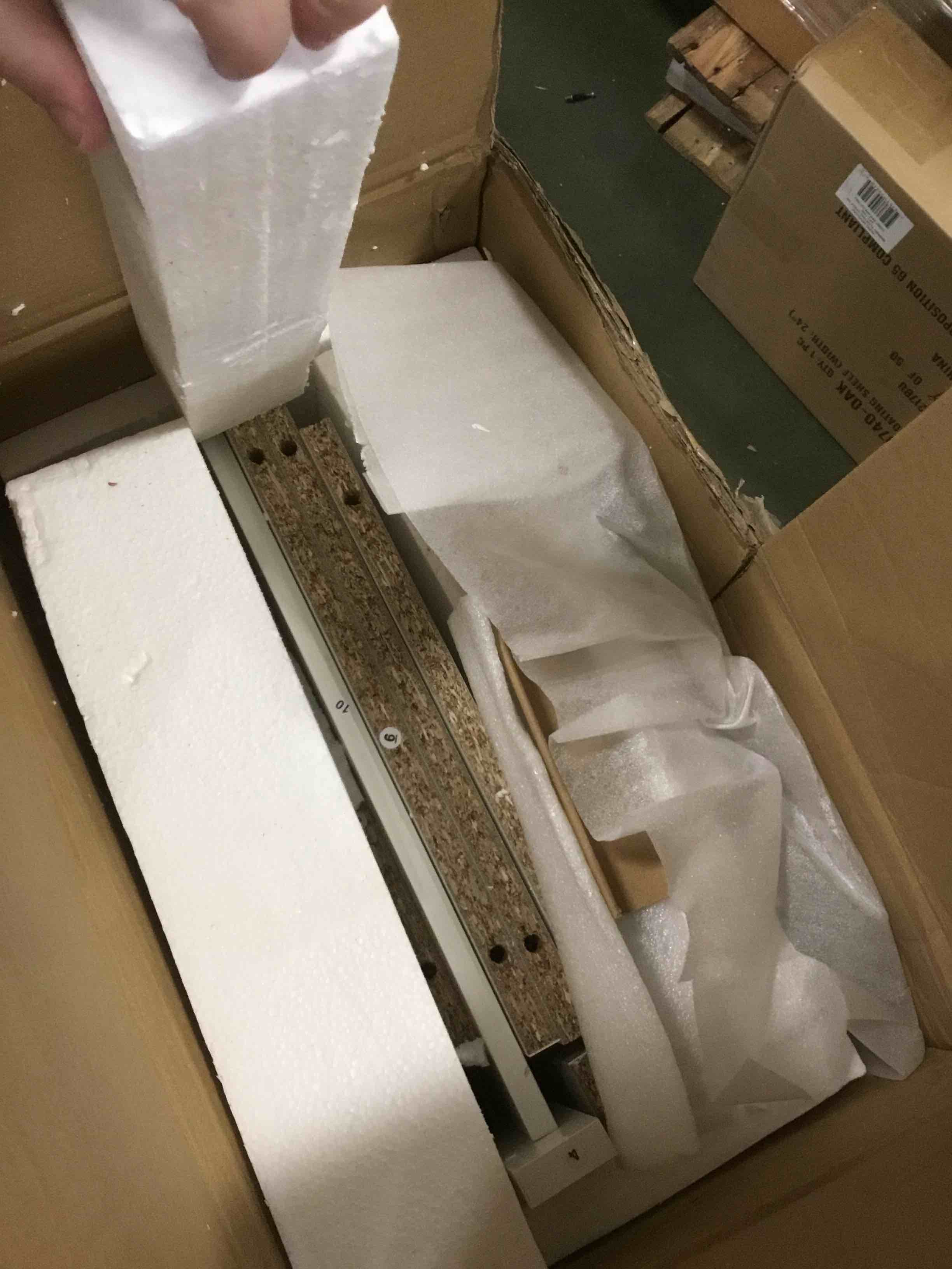 https://s3.amazonaws.com/lotting-images-prod/bidfta/PNK1476963_1738774408200.jpeg