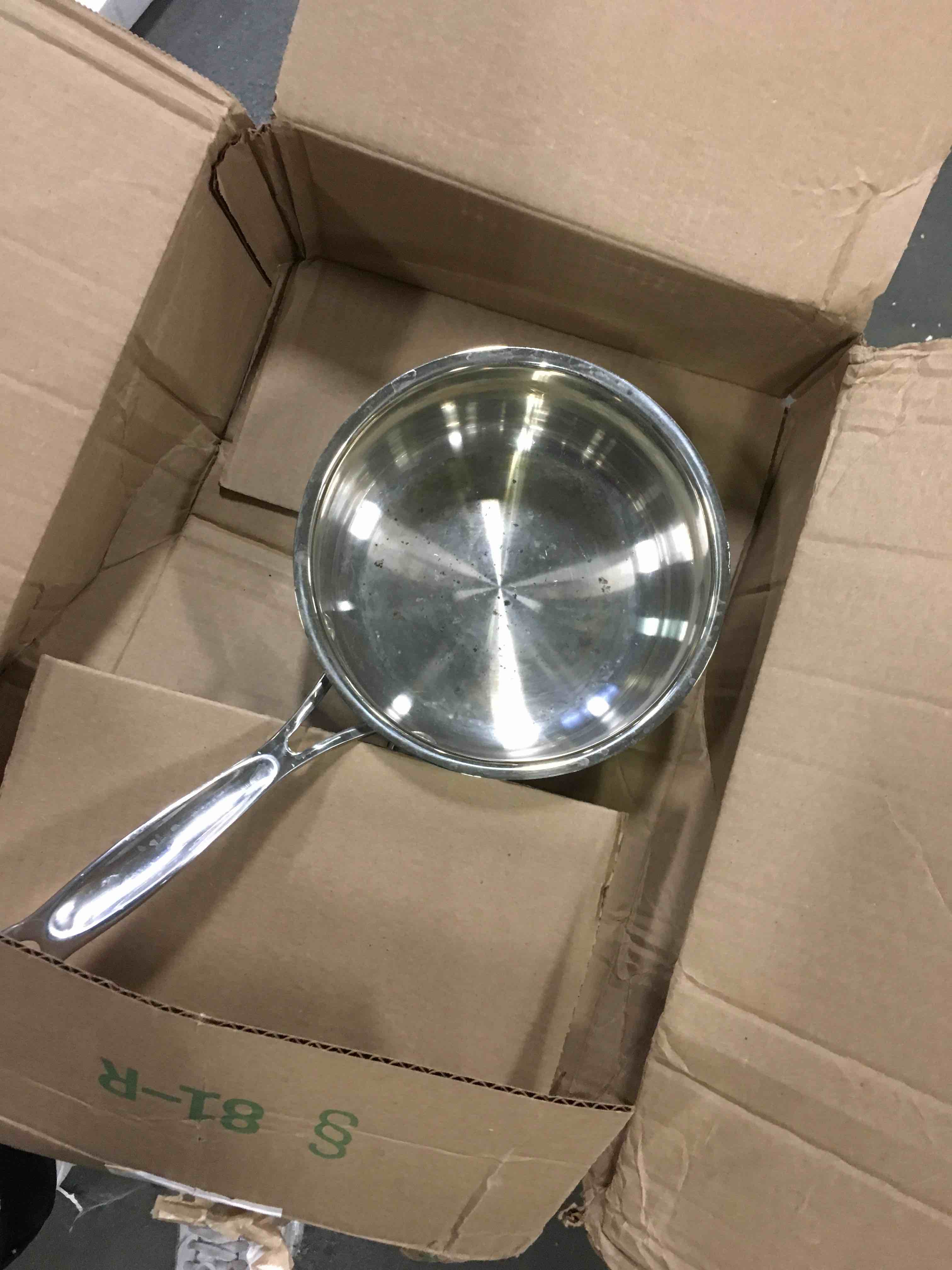 https://s3.amazonaws.com/lotting-images-prod/bidfta/PNK1477055_1733234202852.jpeg