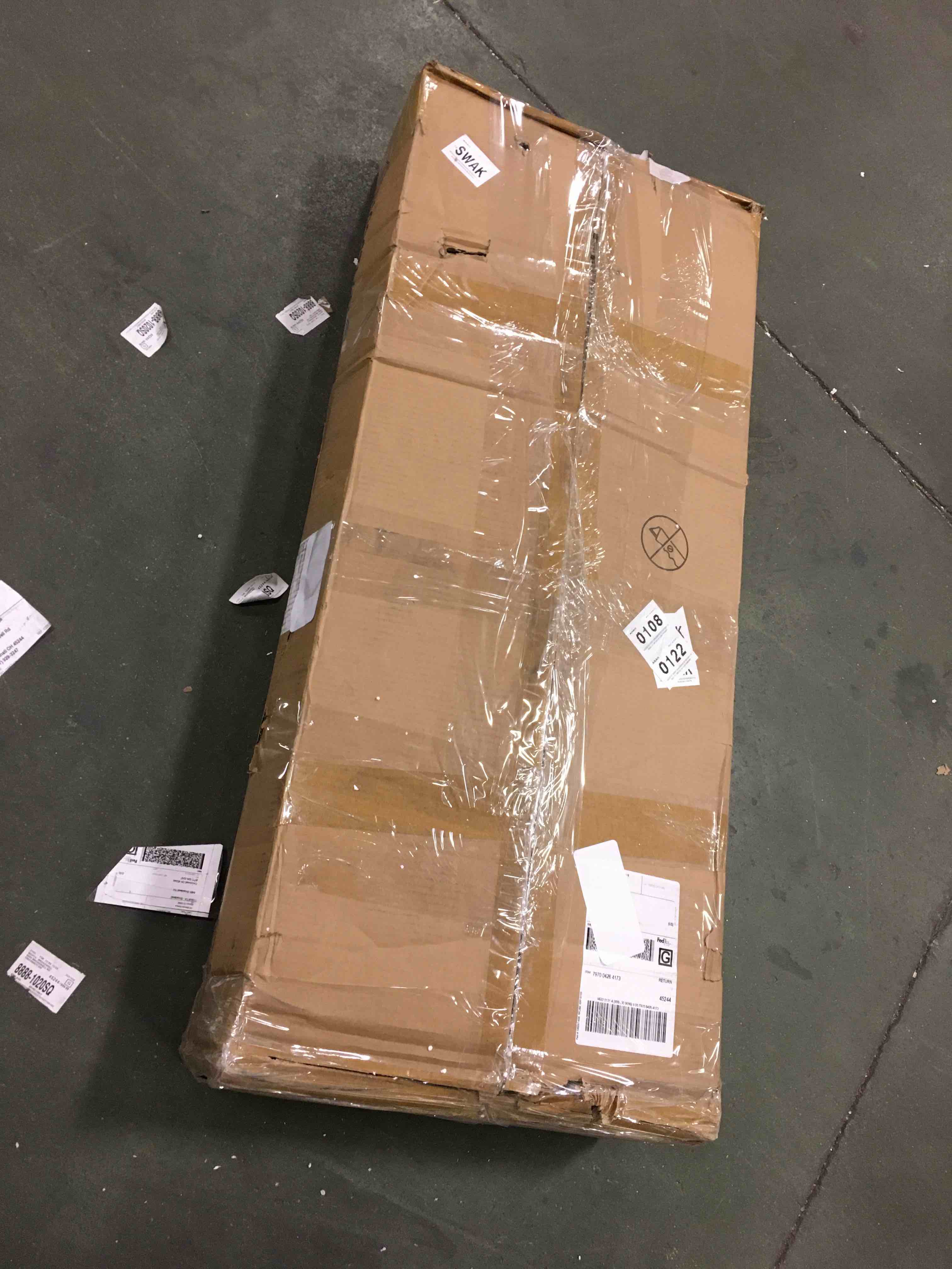 https://s3.amazonaws.com/lotting-images-prod/bidfta/PNK1477283_1733401284298.jpeg