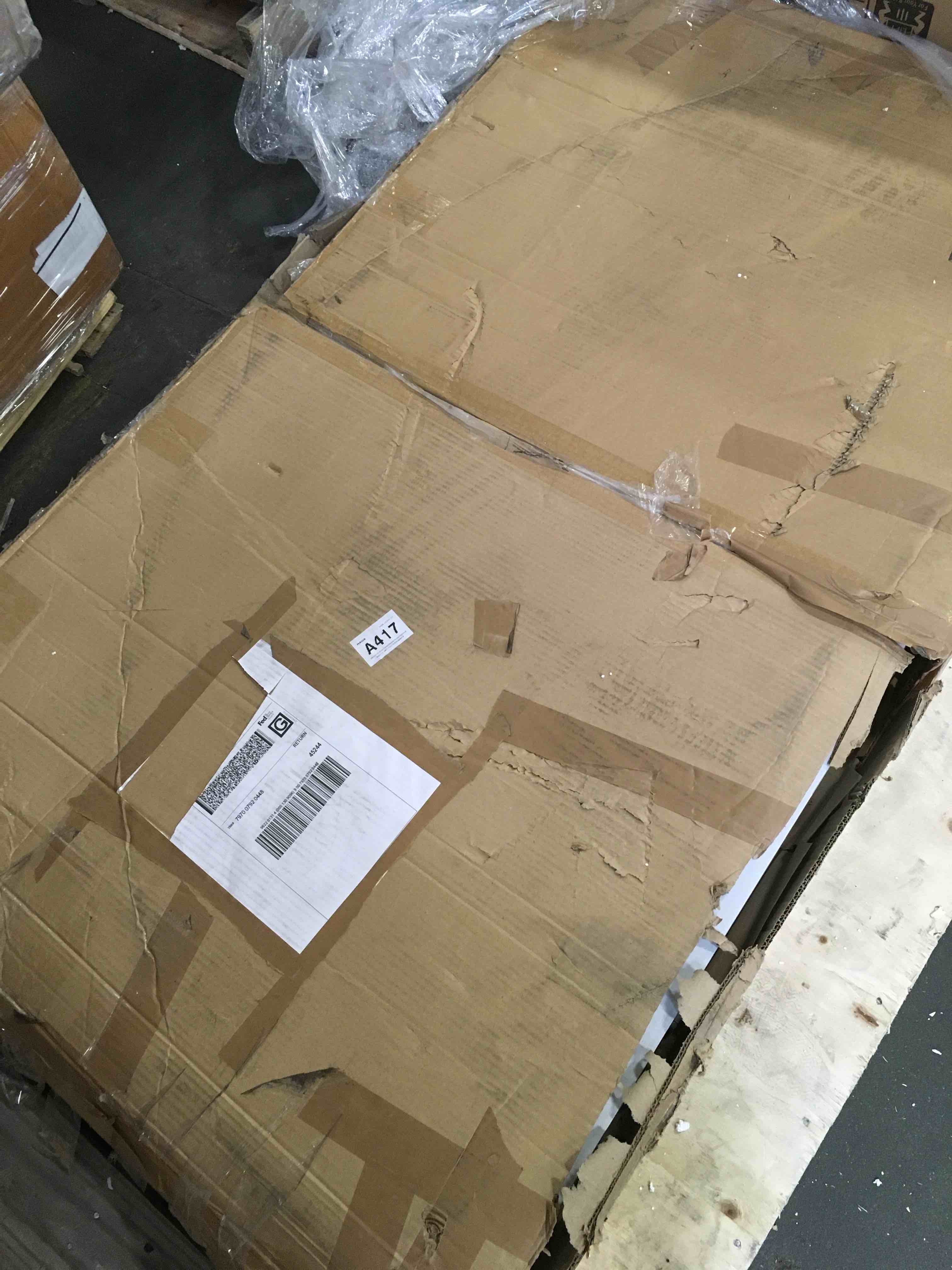 https://s3.amazonaws.com/lotting-images-prod/bidfta/PNK1477345_1733416015887.jpeg