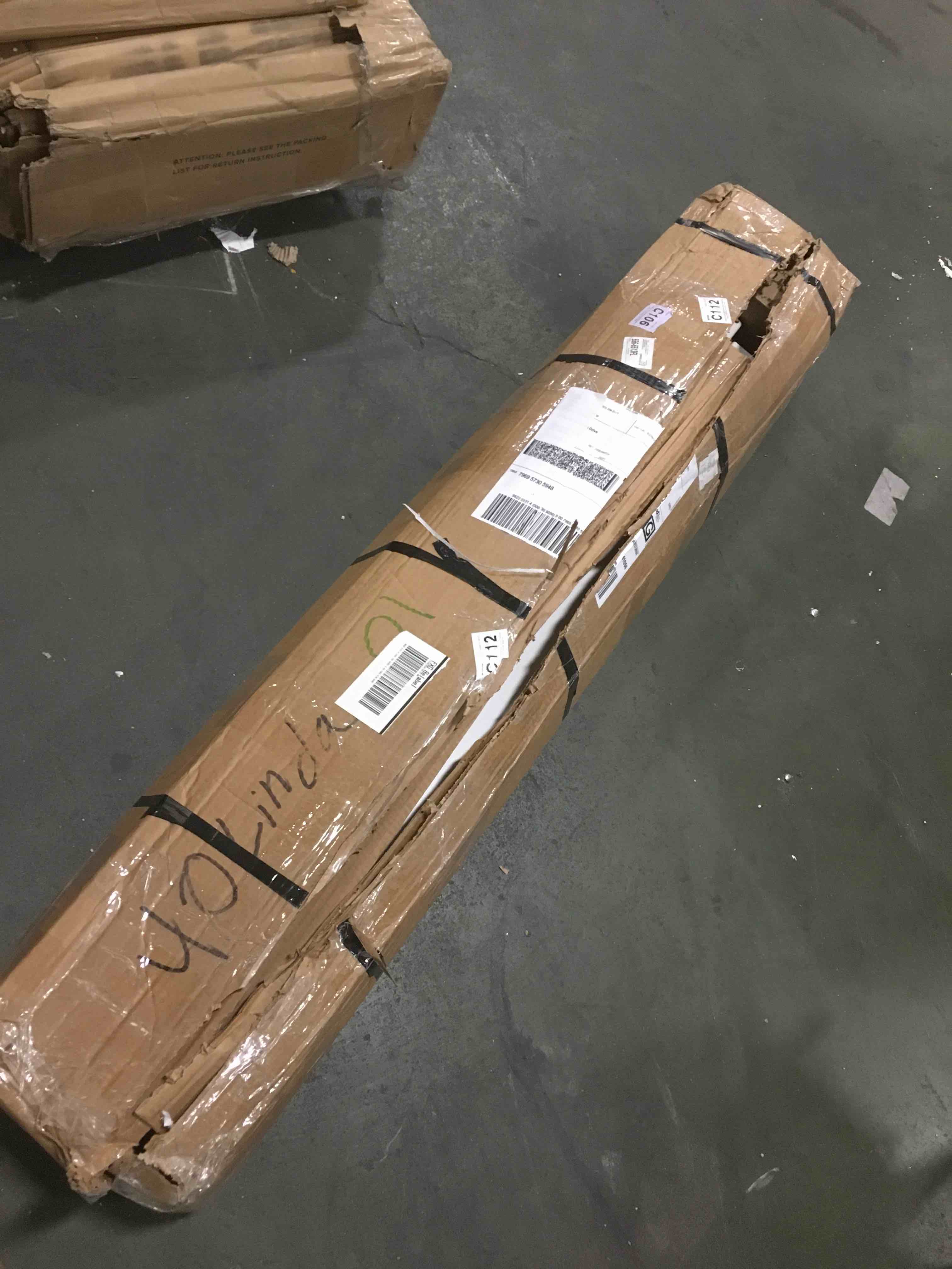 https://s3.amazonaws.com/lotting-images-prod/bidfta/PNK1477524_1733751464928.jpeg