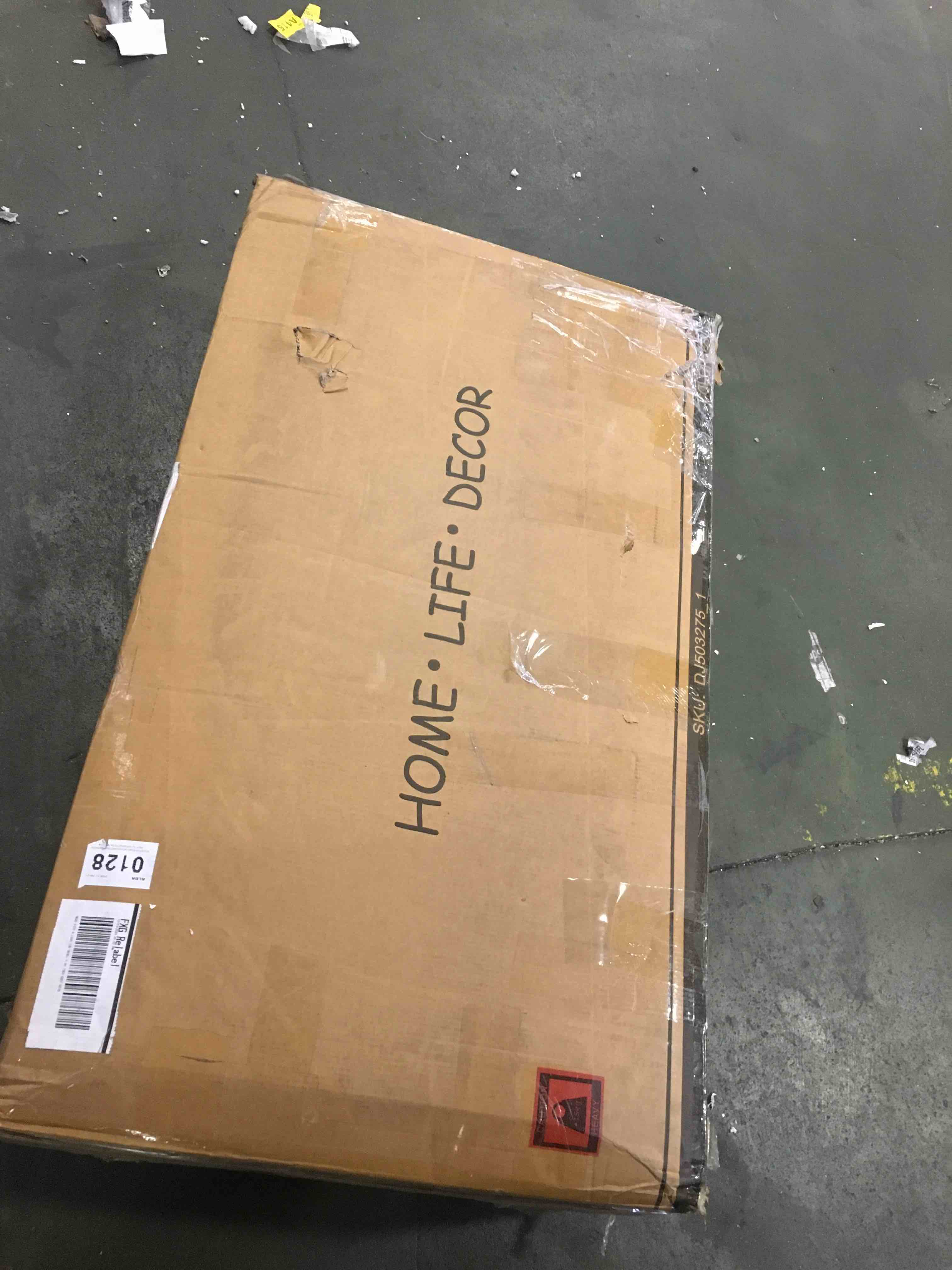 https://s3.amazonaws.com/lotting-images-prod/bidfta/PNK1477825_1733941633043.jpeg